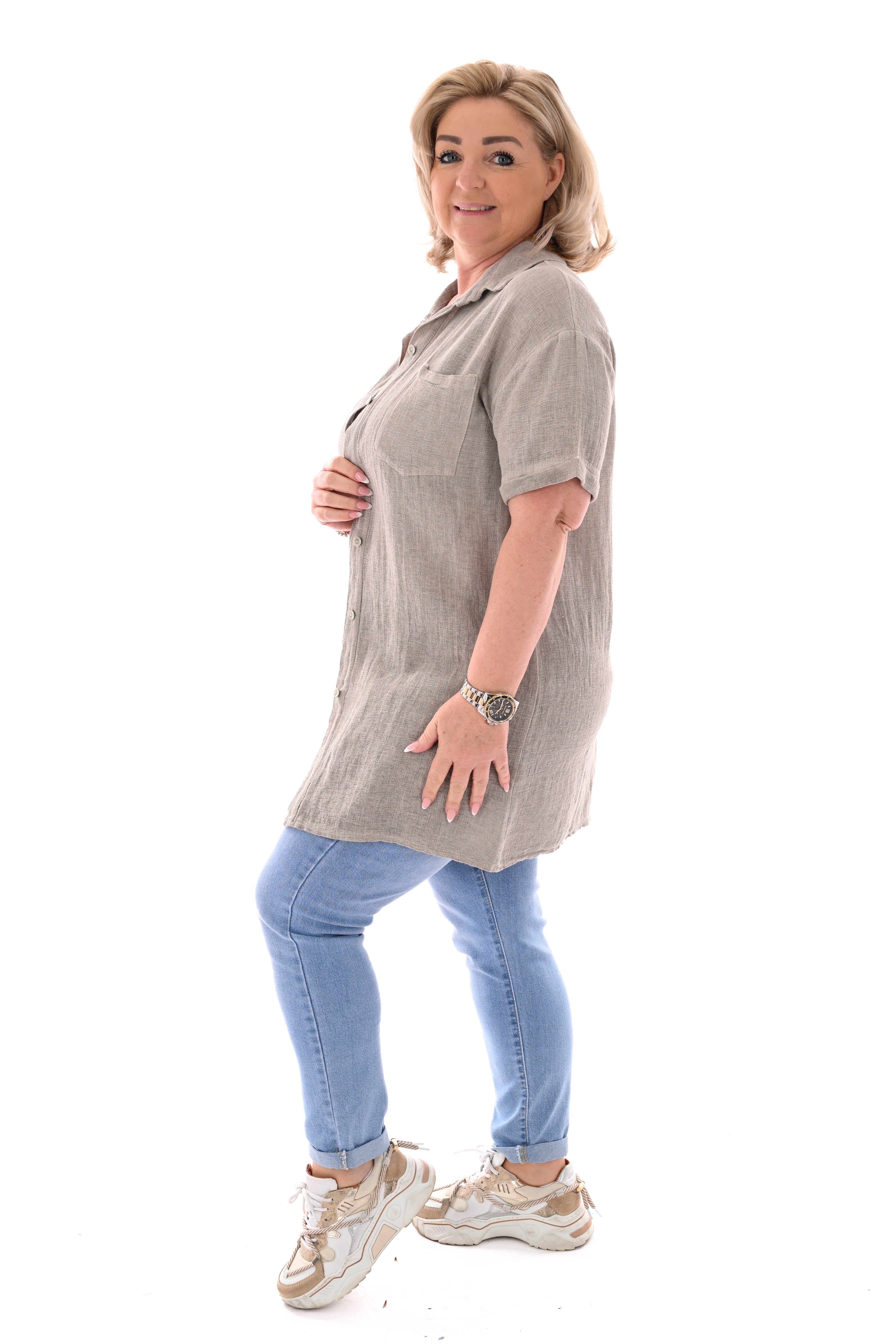 Lange doorknoop blouse korte mouwen uni taupe