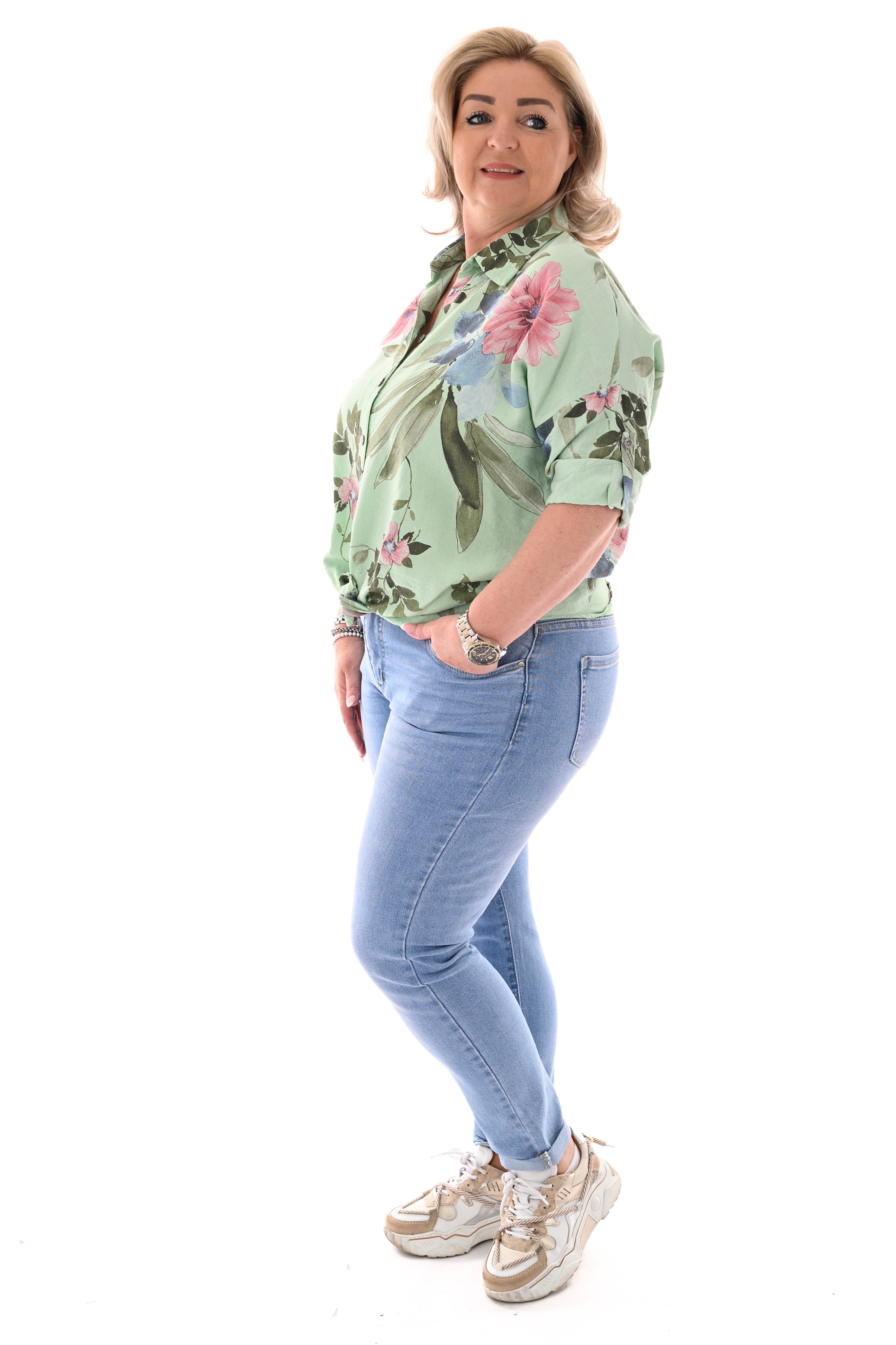 Bloemen blouse ophaalmouwen lichtgroen