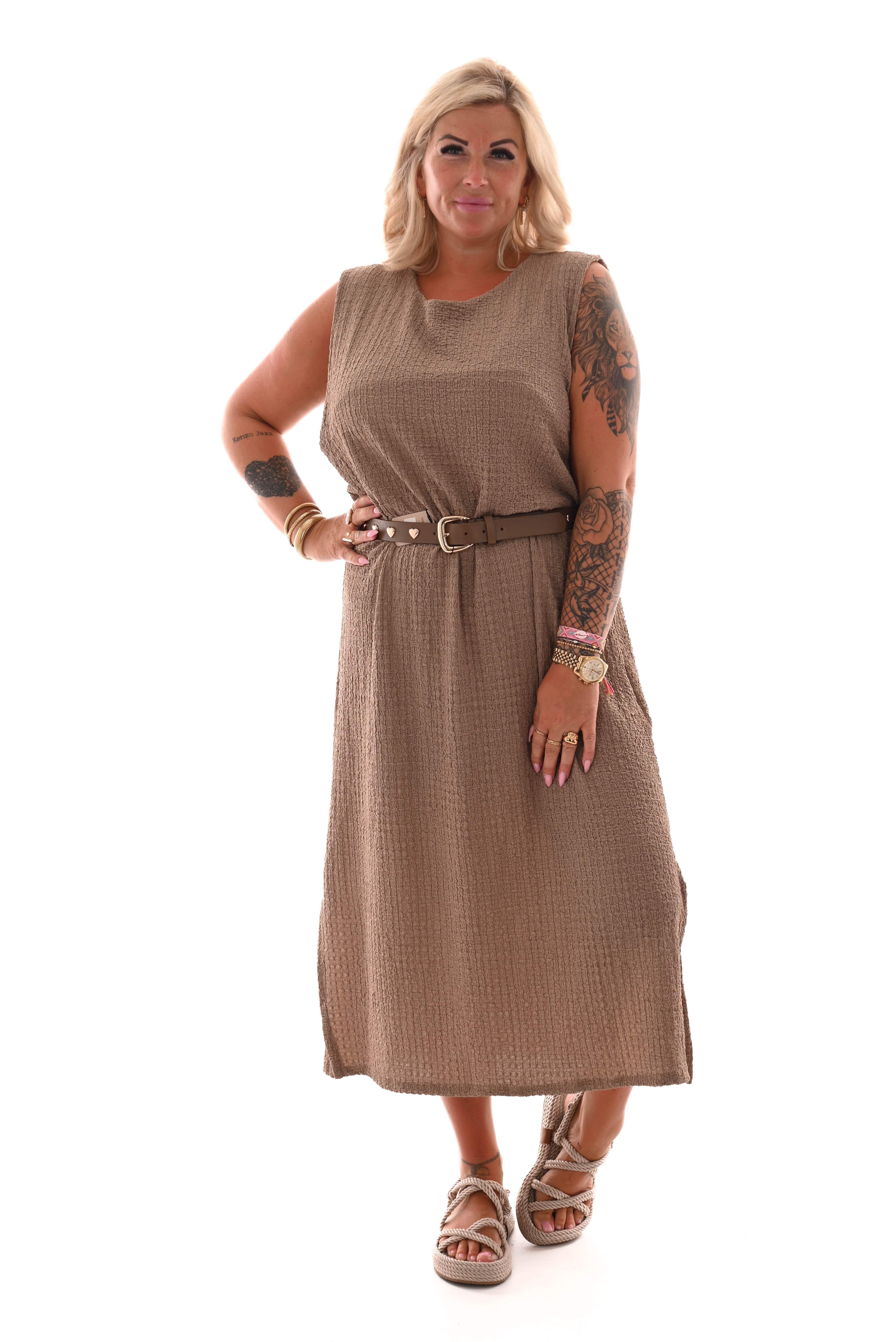 Lange jurk mouwloos crepe beige