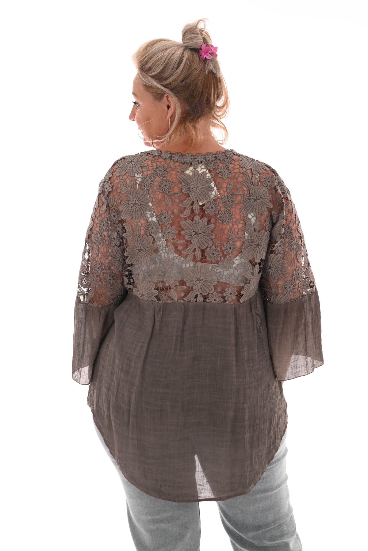 Doorknoop blouse bloemen hals bruin