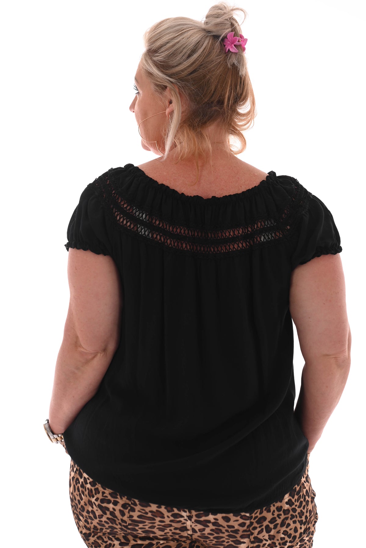 Top gehaakt detail off-shoulder zwart