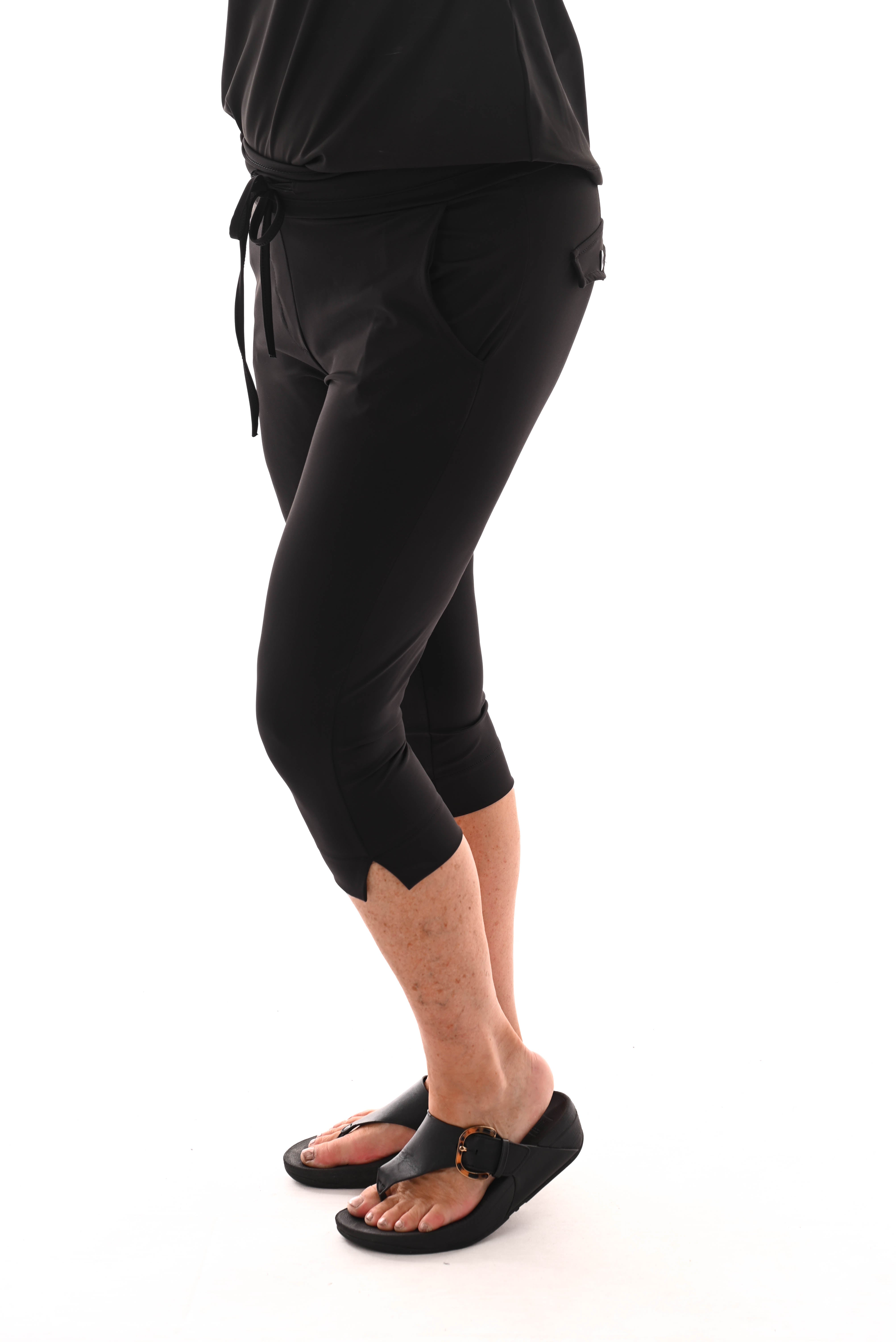 Travel broek capri met aantrekkoord uni zwart