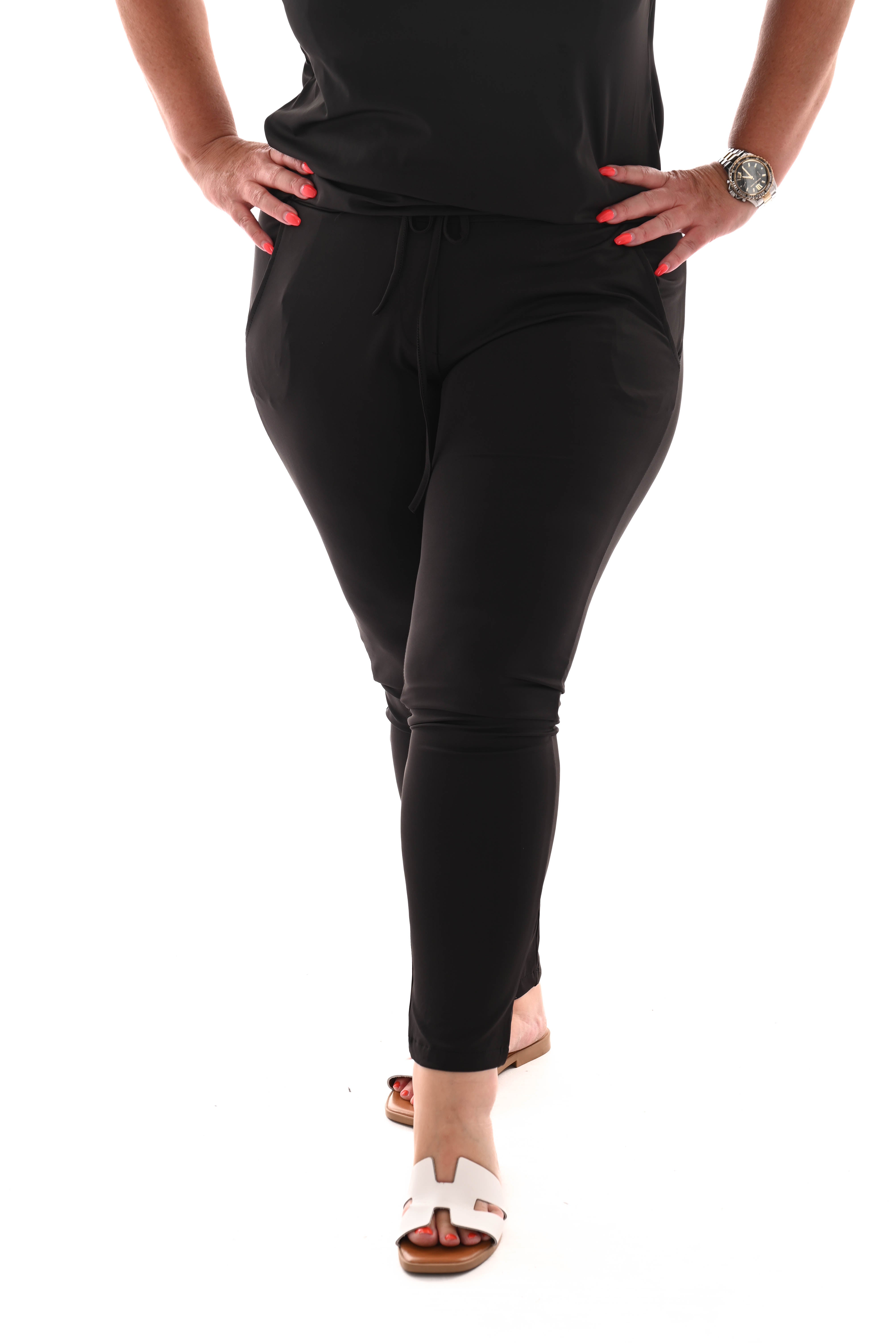 Travel broek met aantrekkoord uni zwart