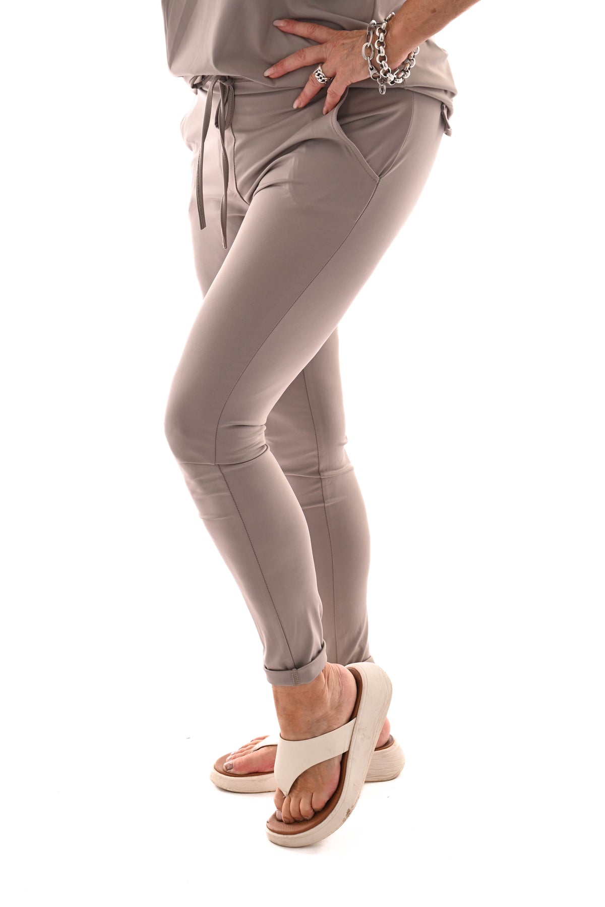 Travel broek met aantrekkoord uni taupe