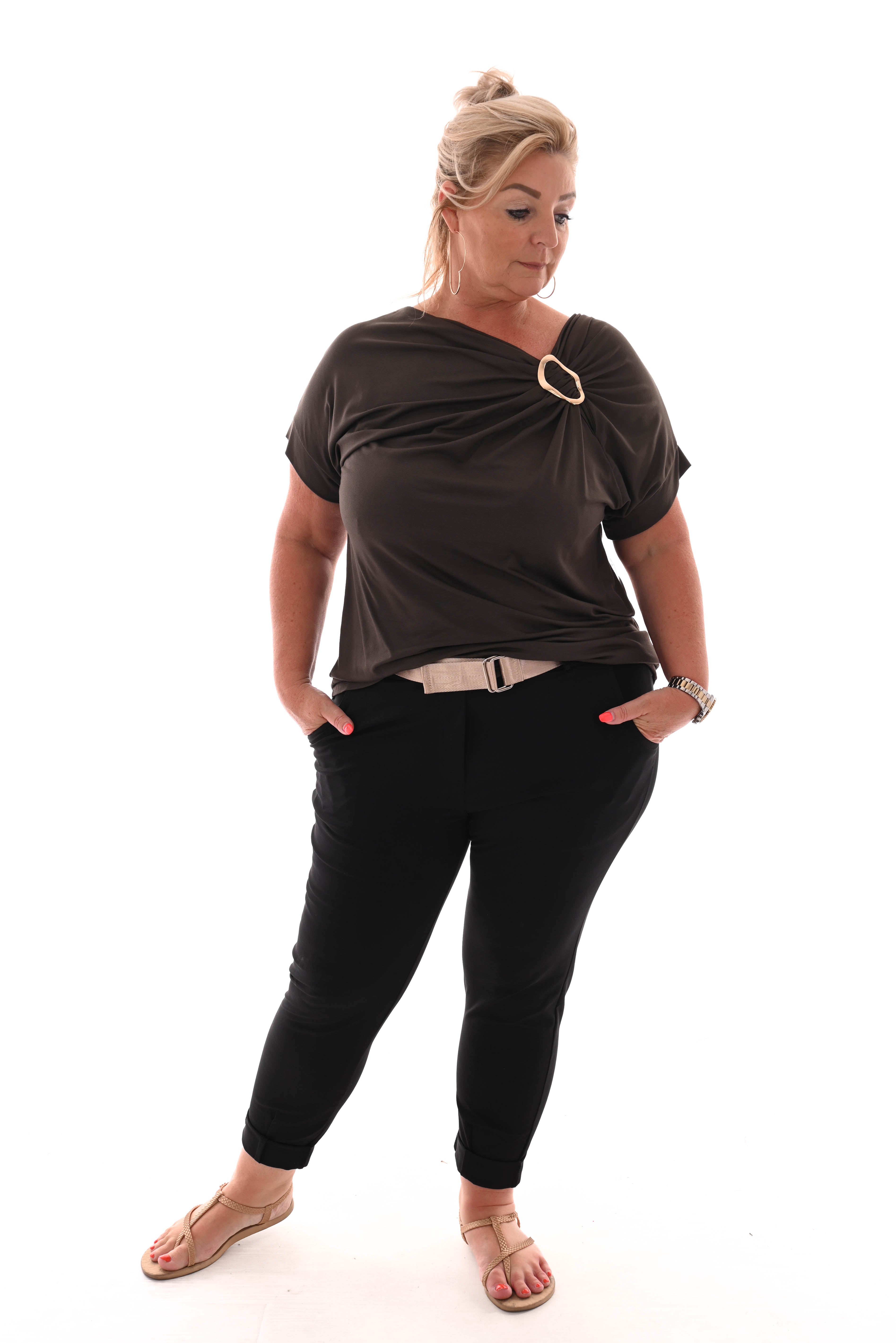 Top rib met ring detail donkerbruin