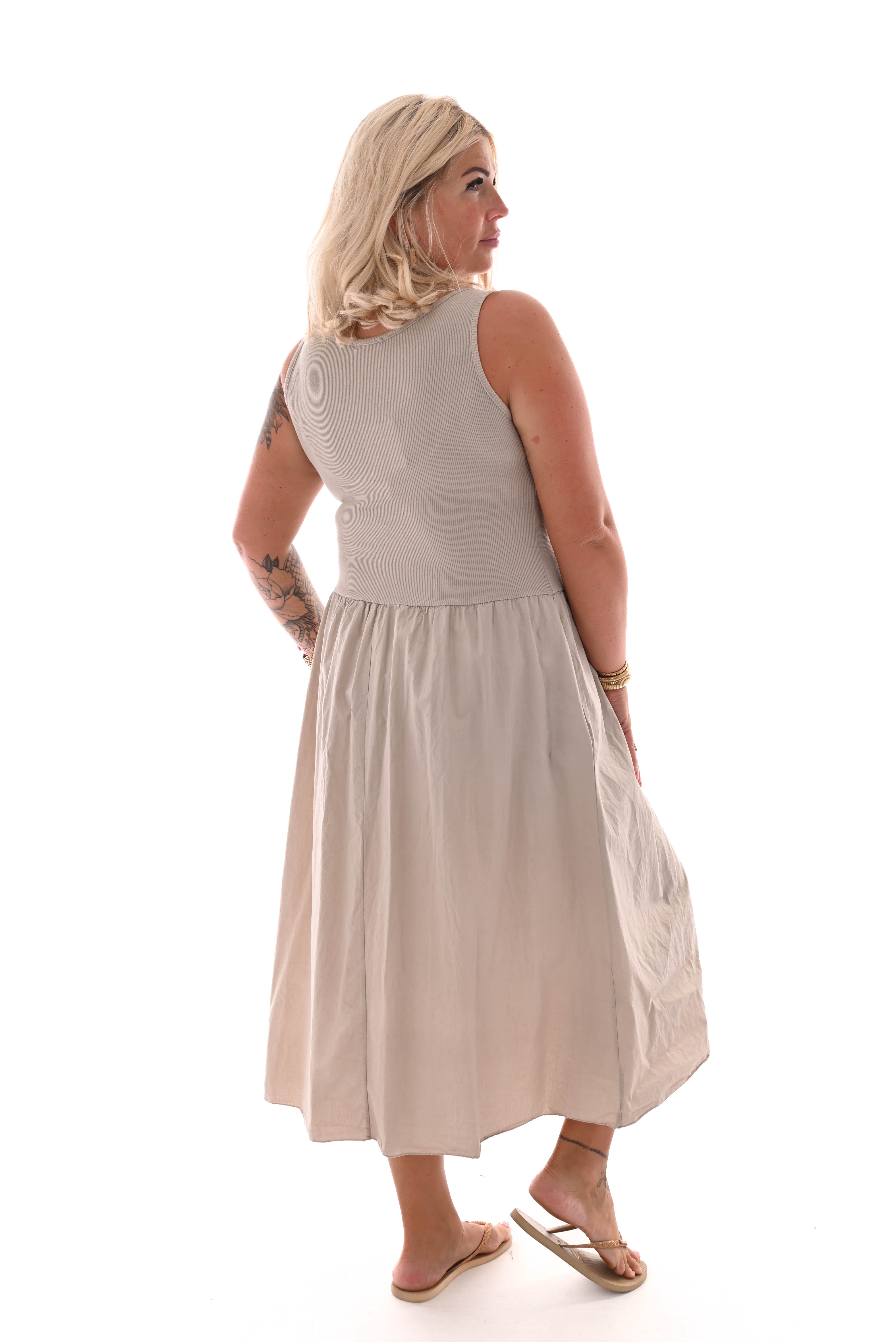 Jurk lang beige