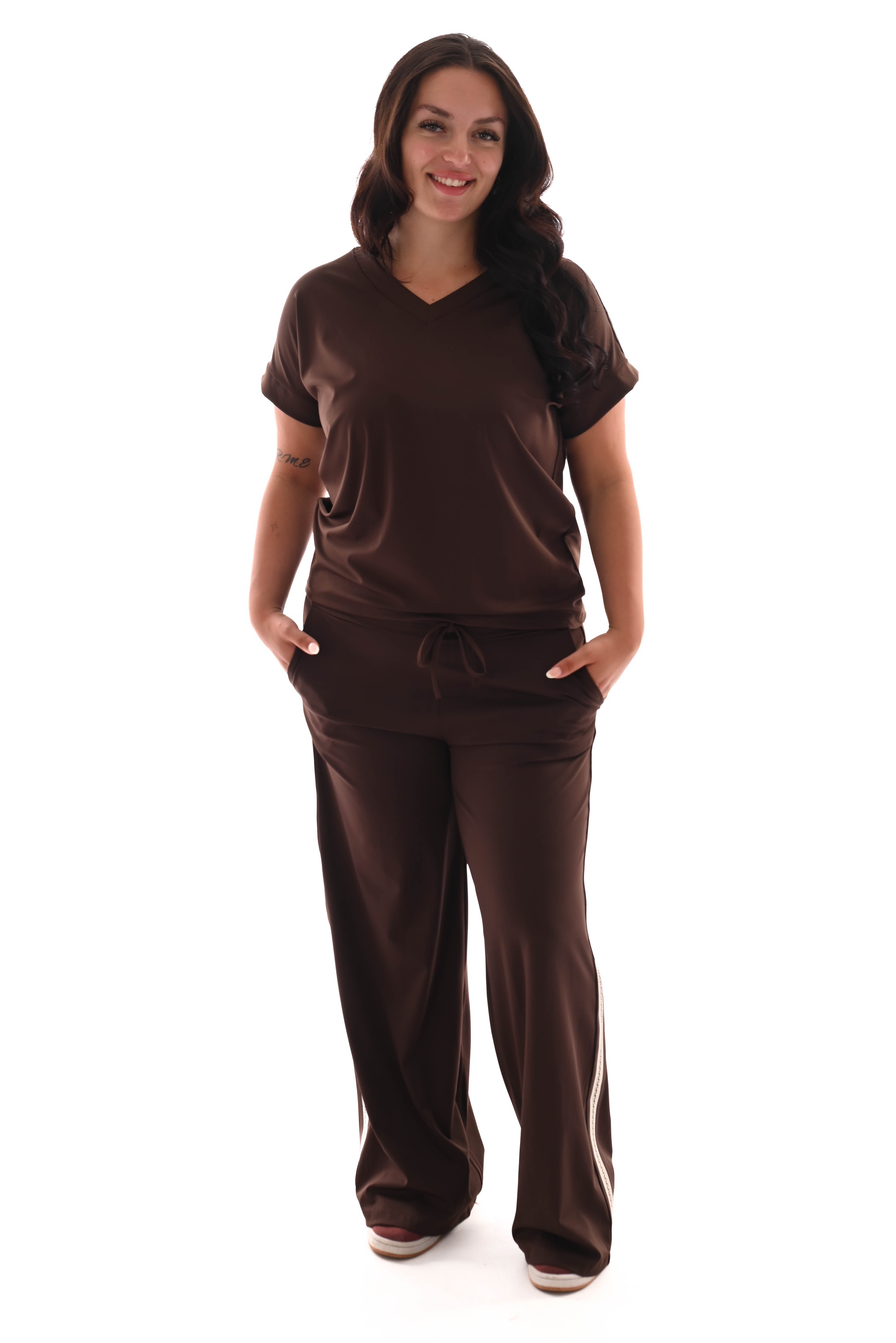 Travel top met bies bruin