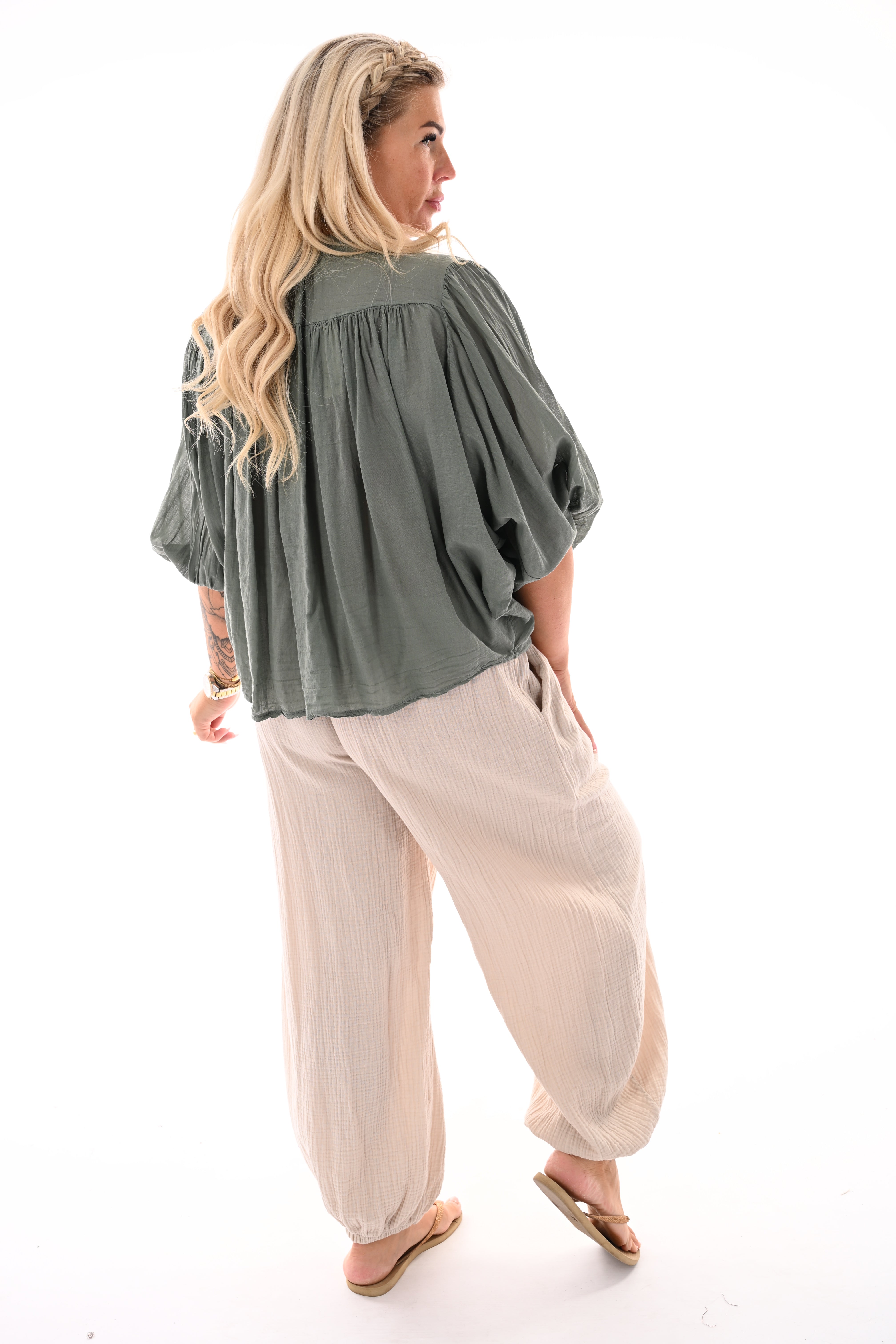 Korte blouse 3/4e mouwen uni legergroen