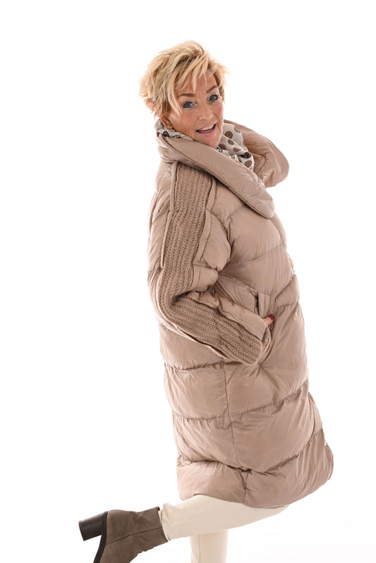 Puffer jas gebreid detail beige