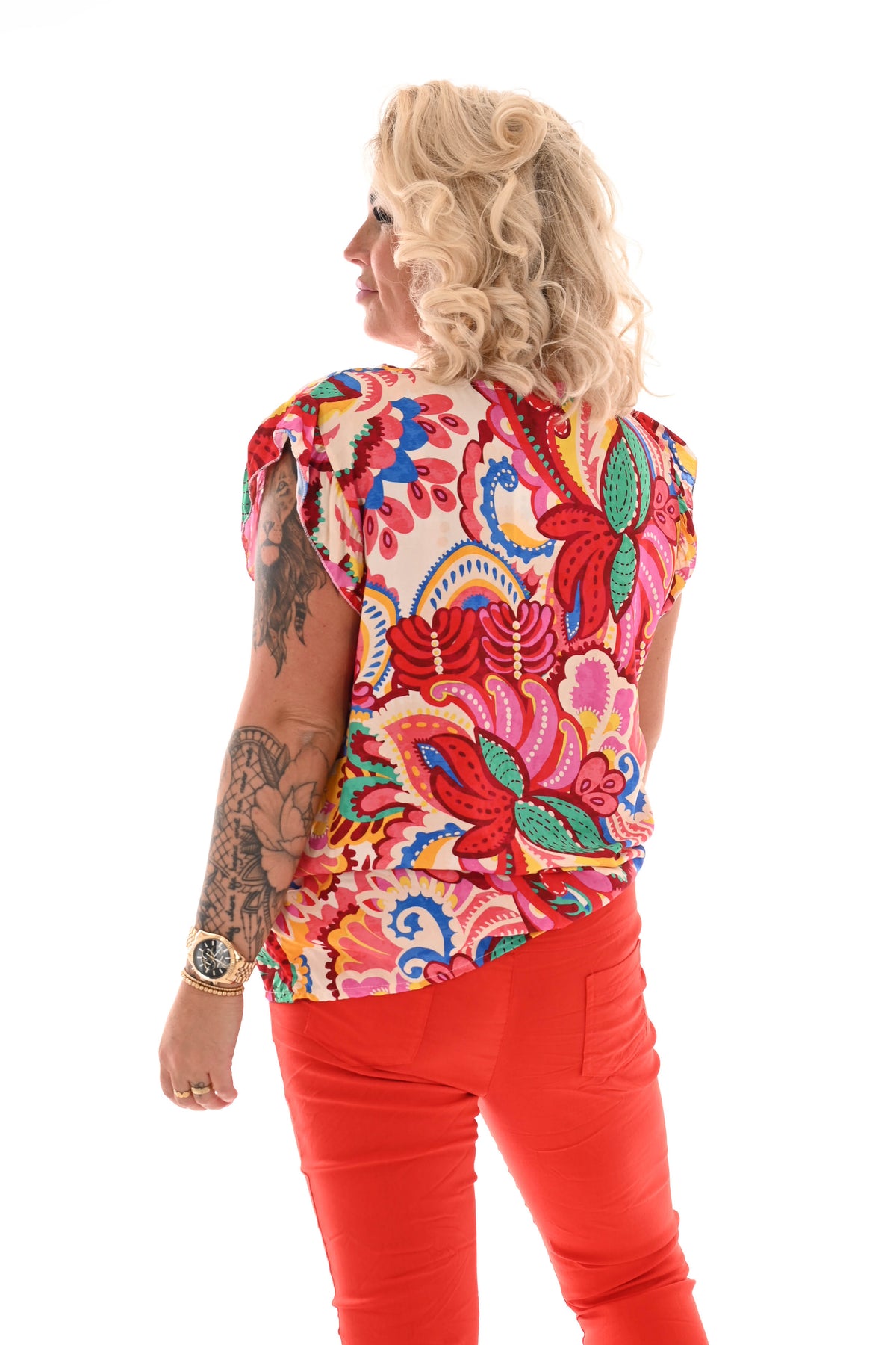 Top met roezel mouwen rood