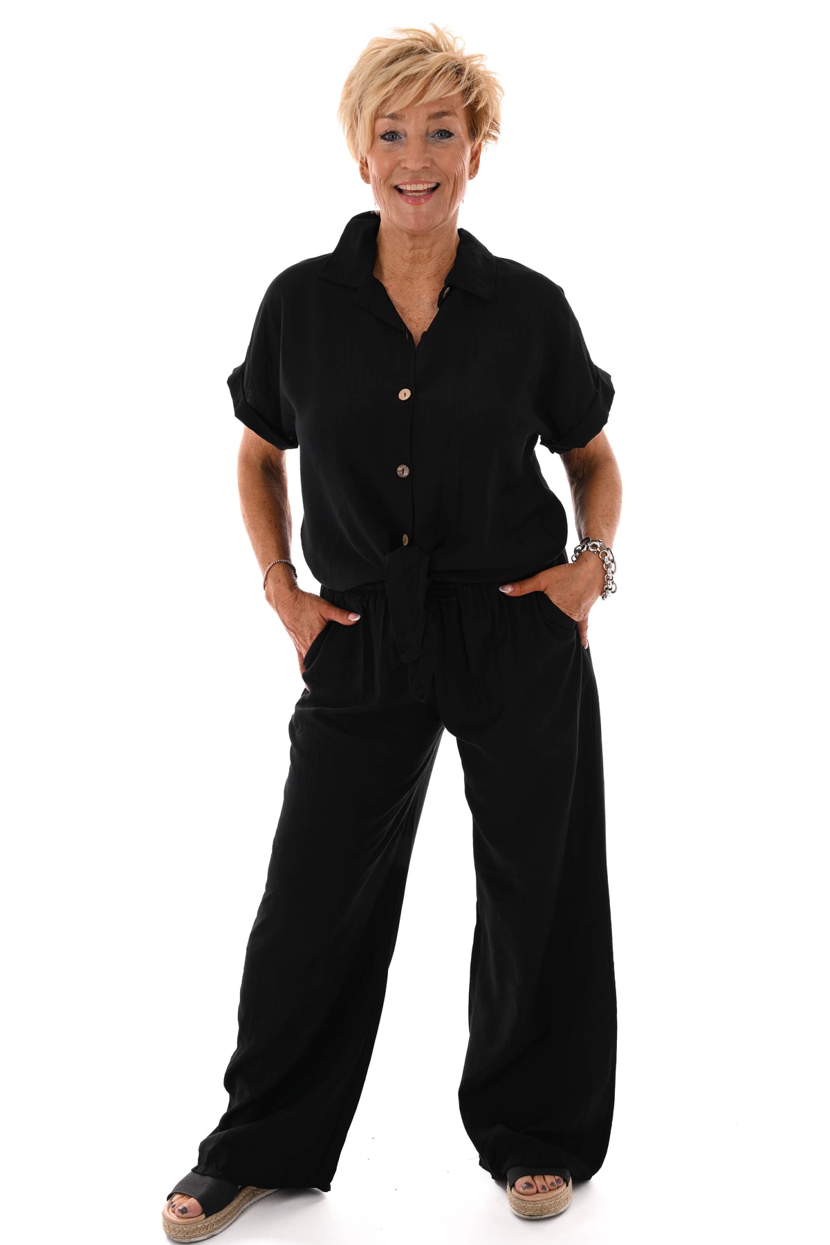 Tweedelig set doorknoop blouse zwart