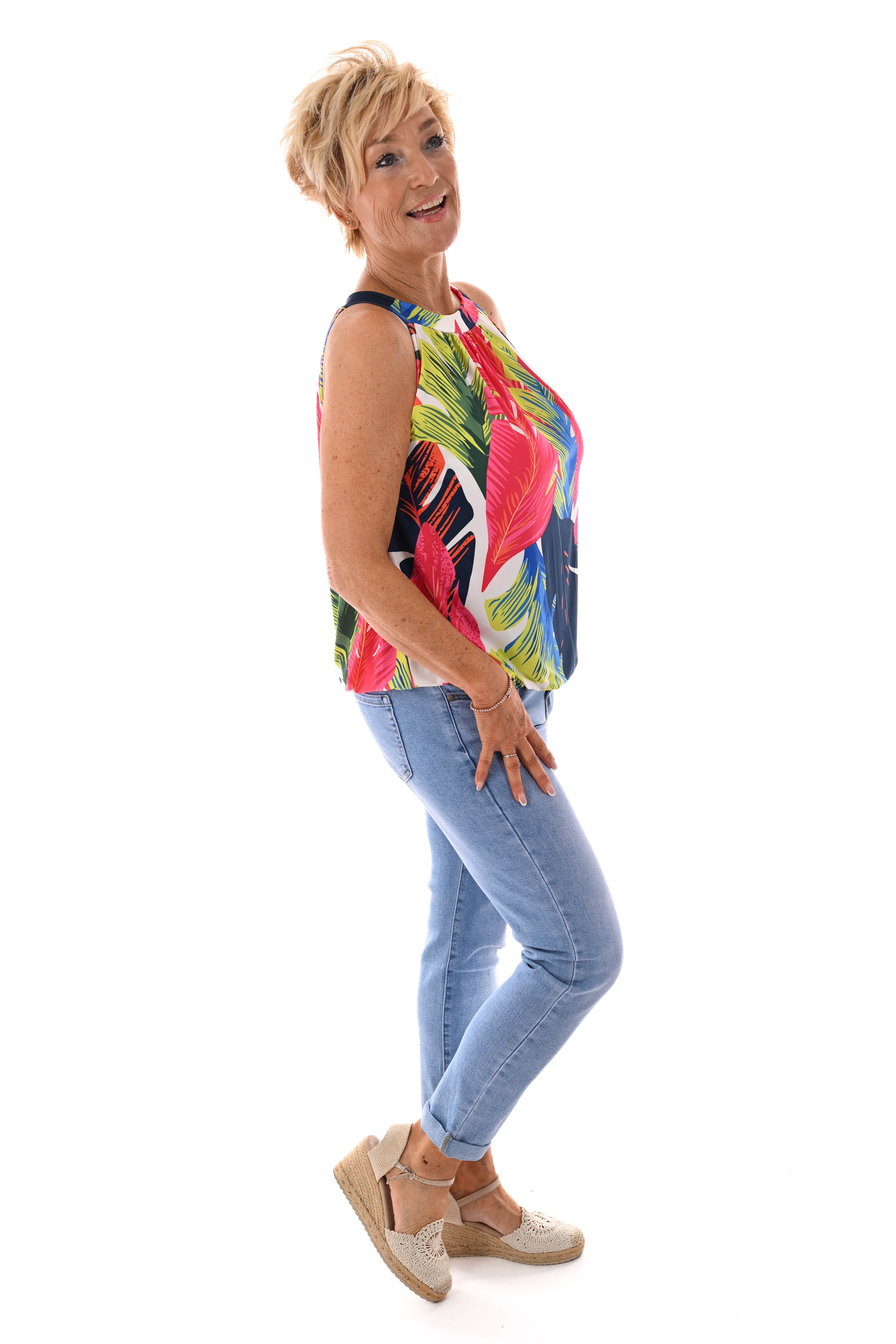 Halter top print blad marineblauw/roze