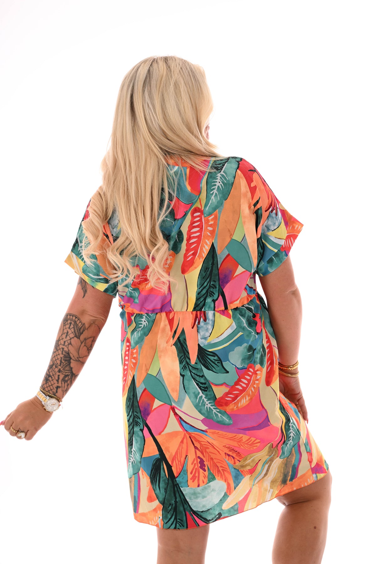 Korte overslag jurk print blad turquoise/roze
