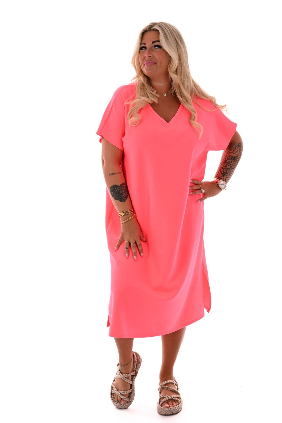 Sweaterdress v-hals kapmouwen uni neonroze
