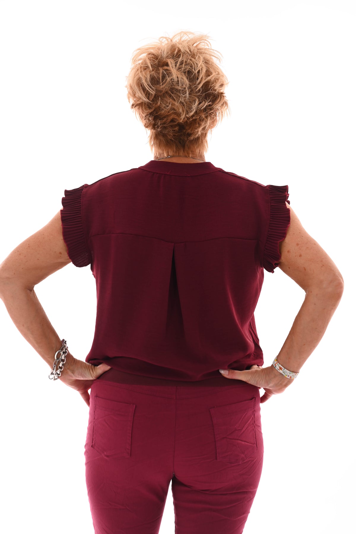 Top v-hals korte plisse mouwen bordeaux