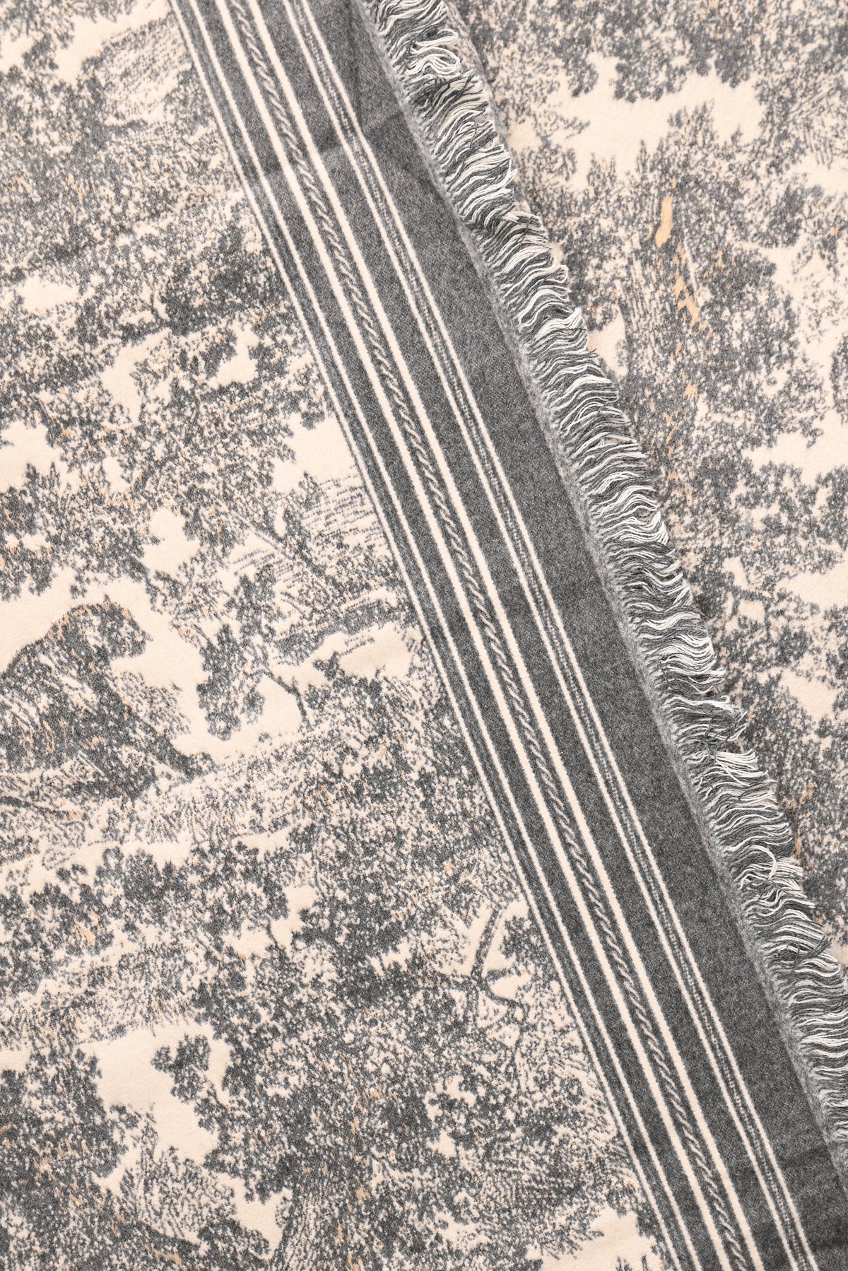 Sjaal Toile de Jouy grijs