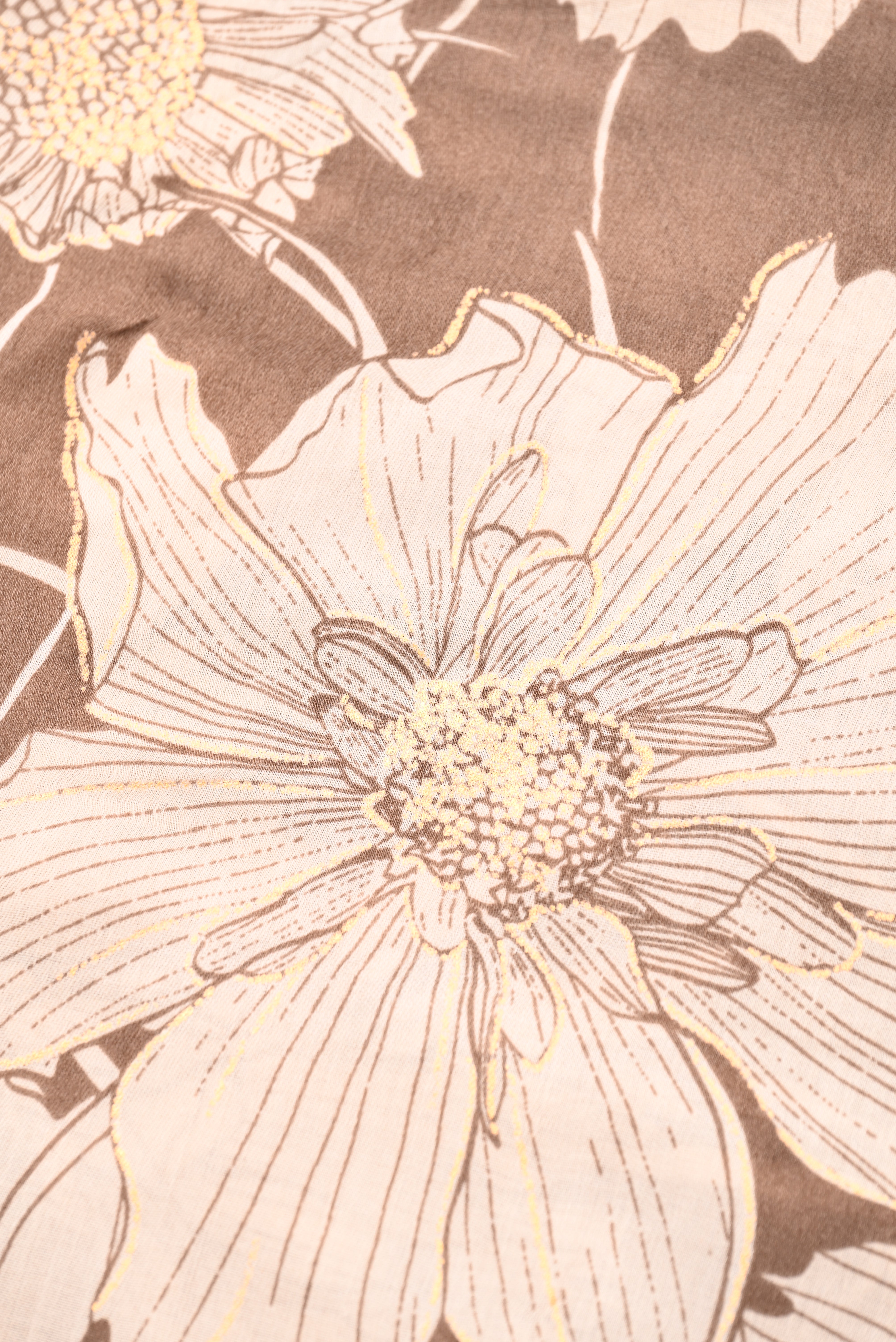 Sjaal grote bloemen donkerbruin