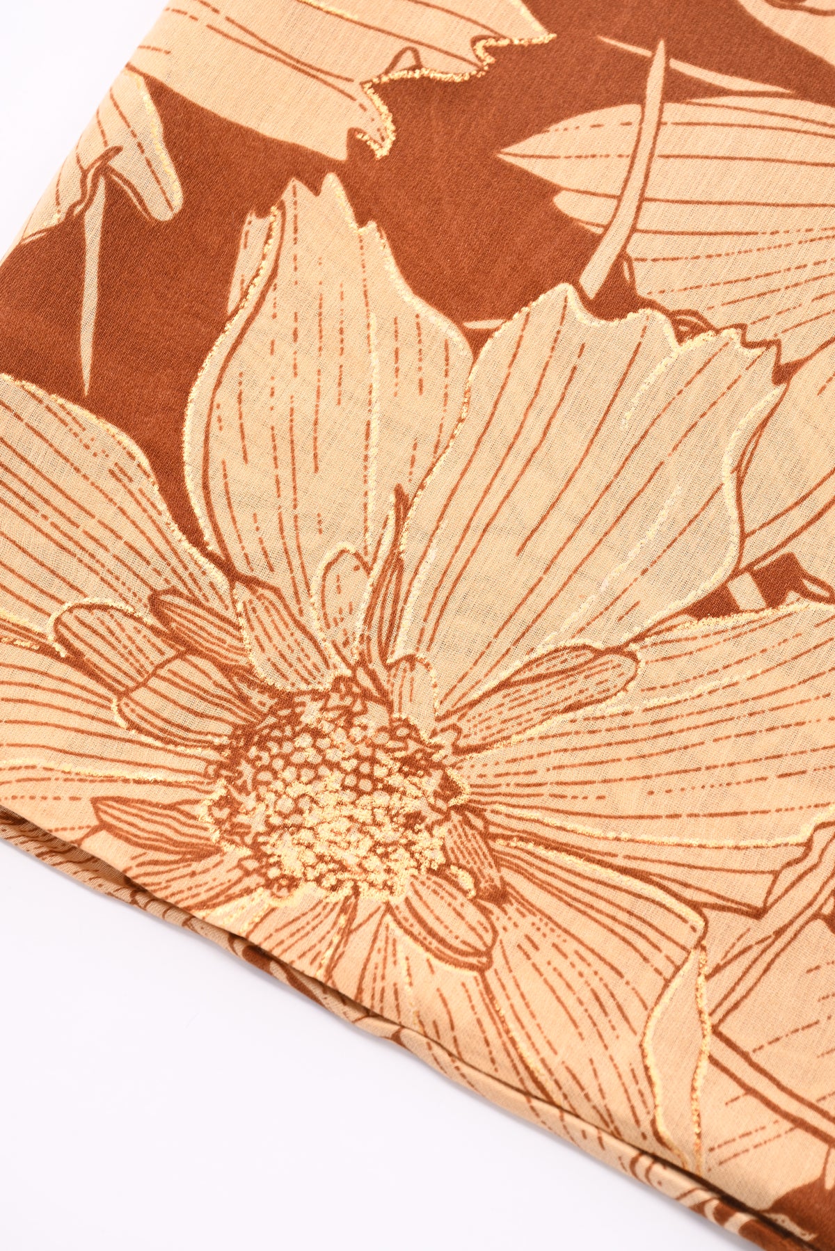 Sjaal grote bloemen camel