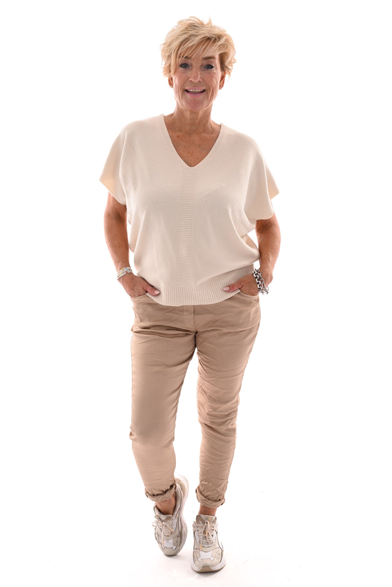 Gebreide v-hals top korte mouwen creme