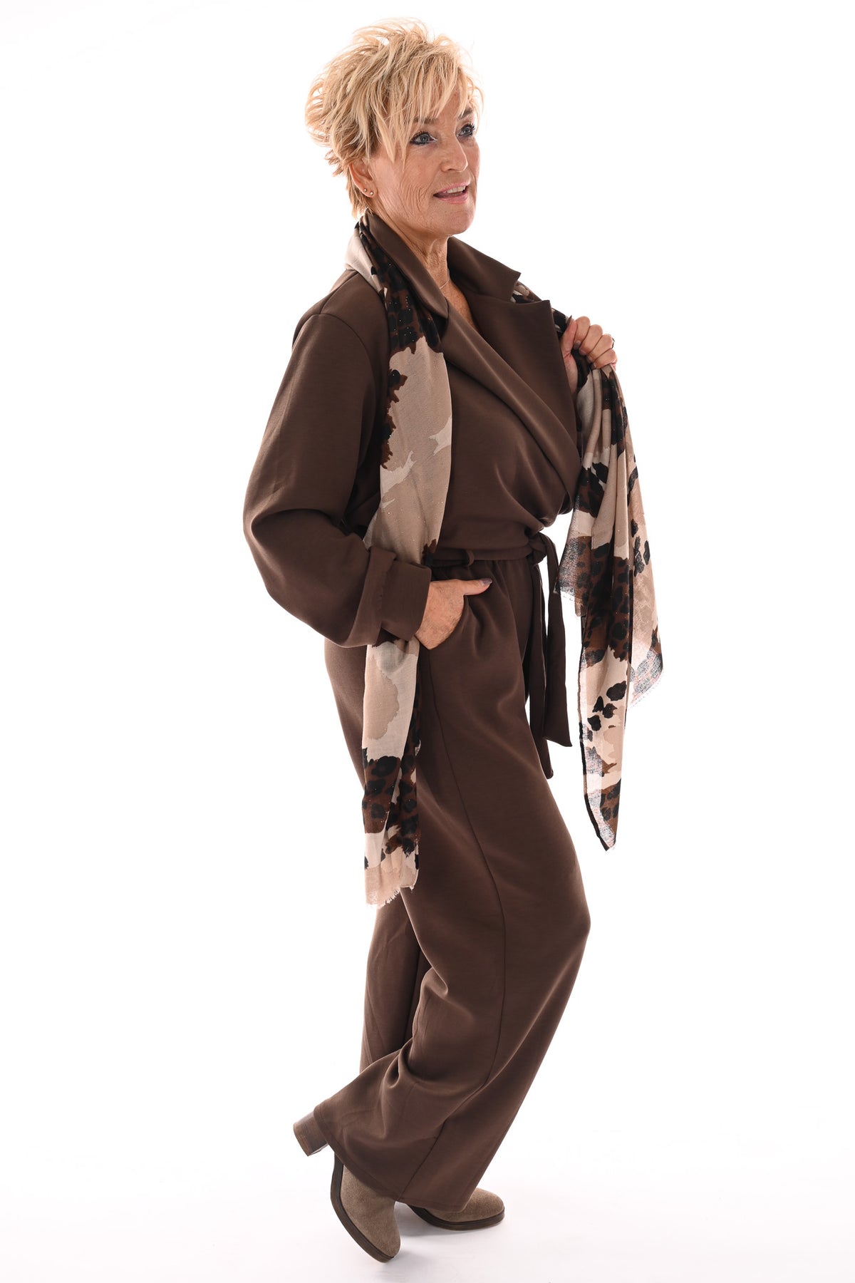 Jumpsuit met kraag bruin