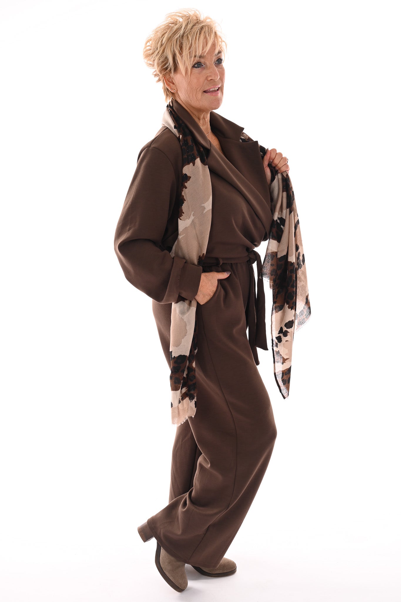 Jumpsuit met kraag bruin