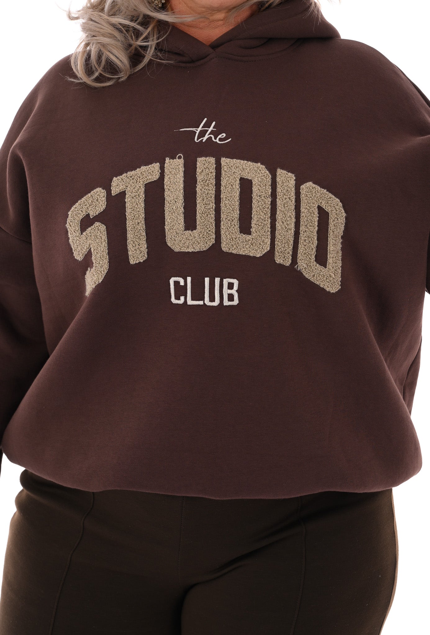 Hoodie studio club donkerbruin