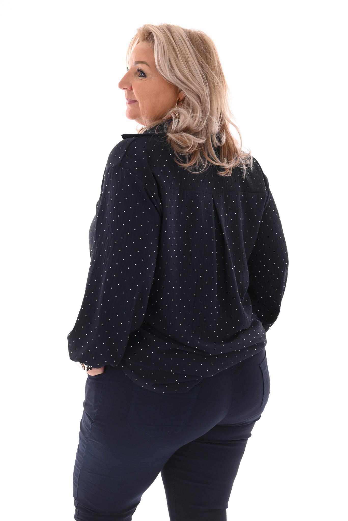 Doorknoop blouse strass marineblauw