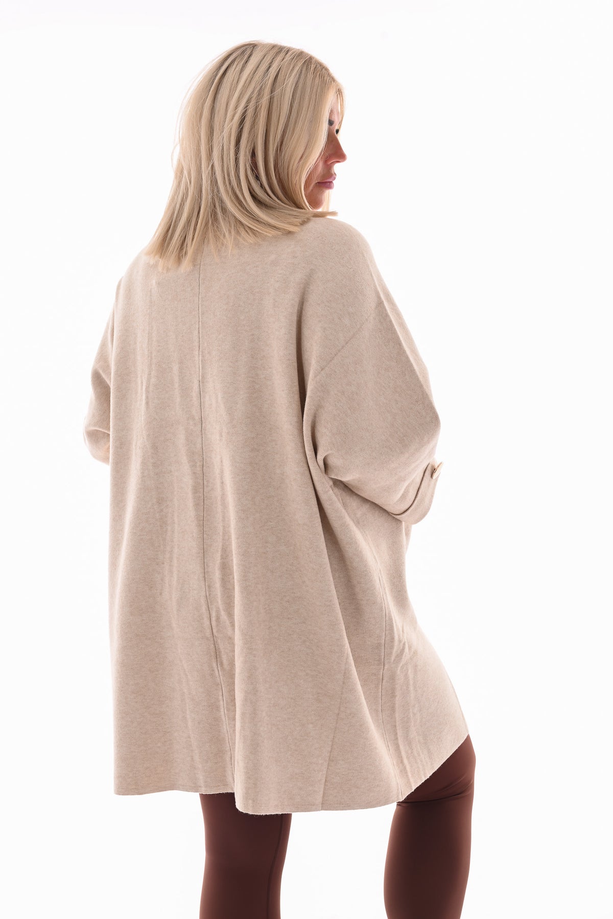 Oversized vest v-hals en grote knopen roomwit