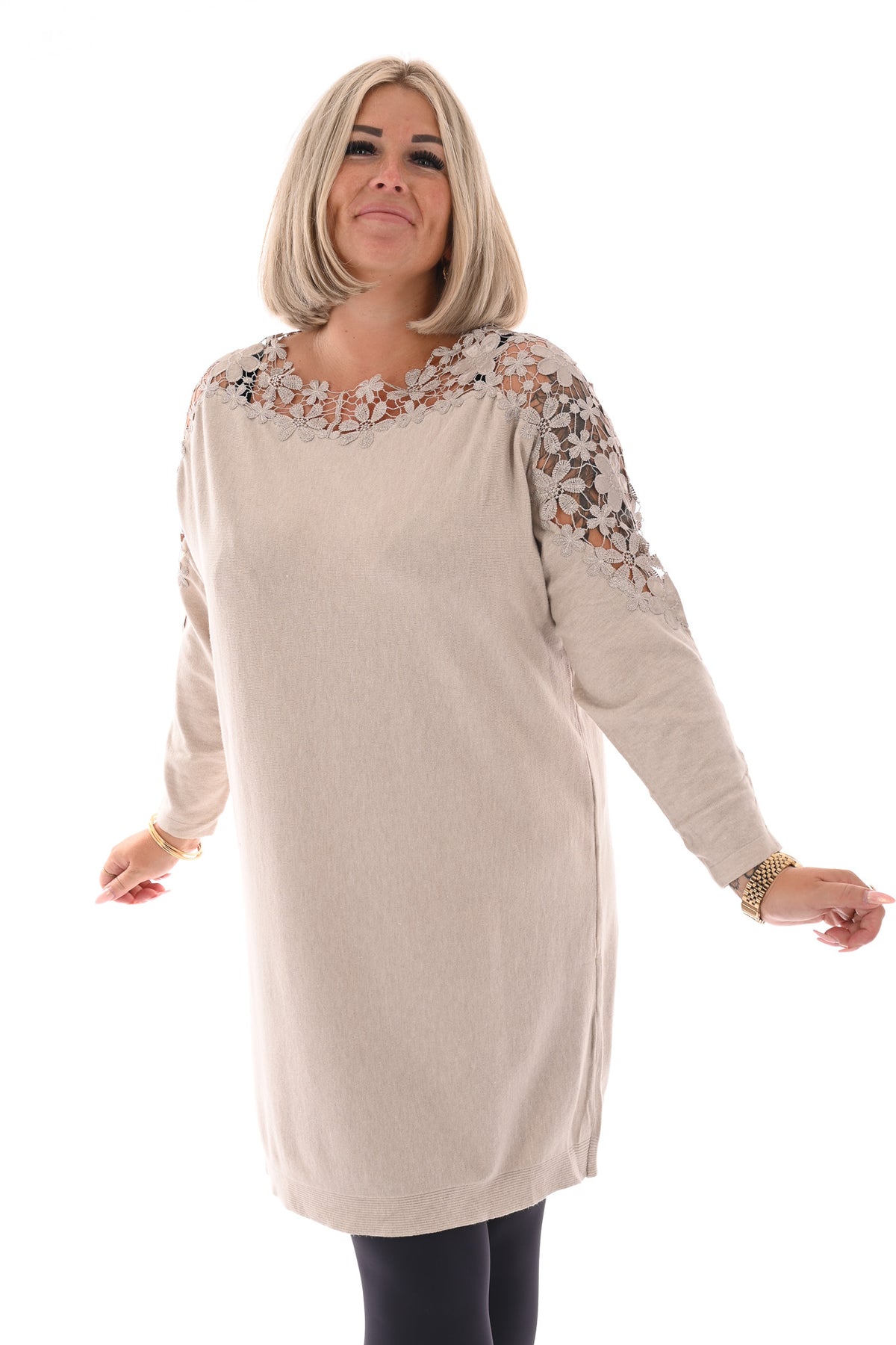 Tuniek bloemenhals beige