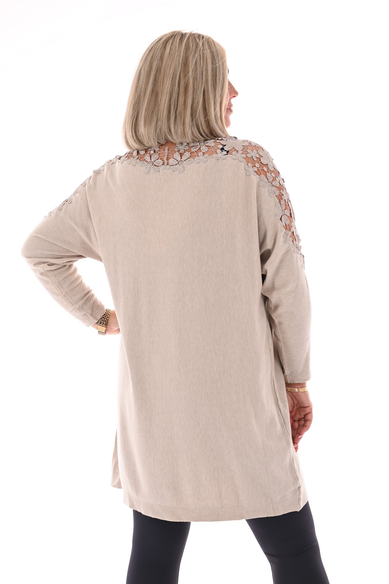 Tuniek bloemenhals beige