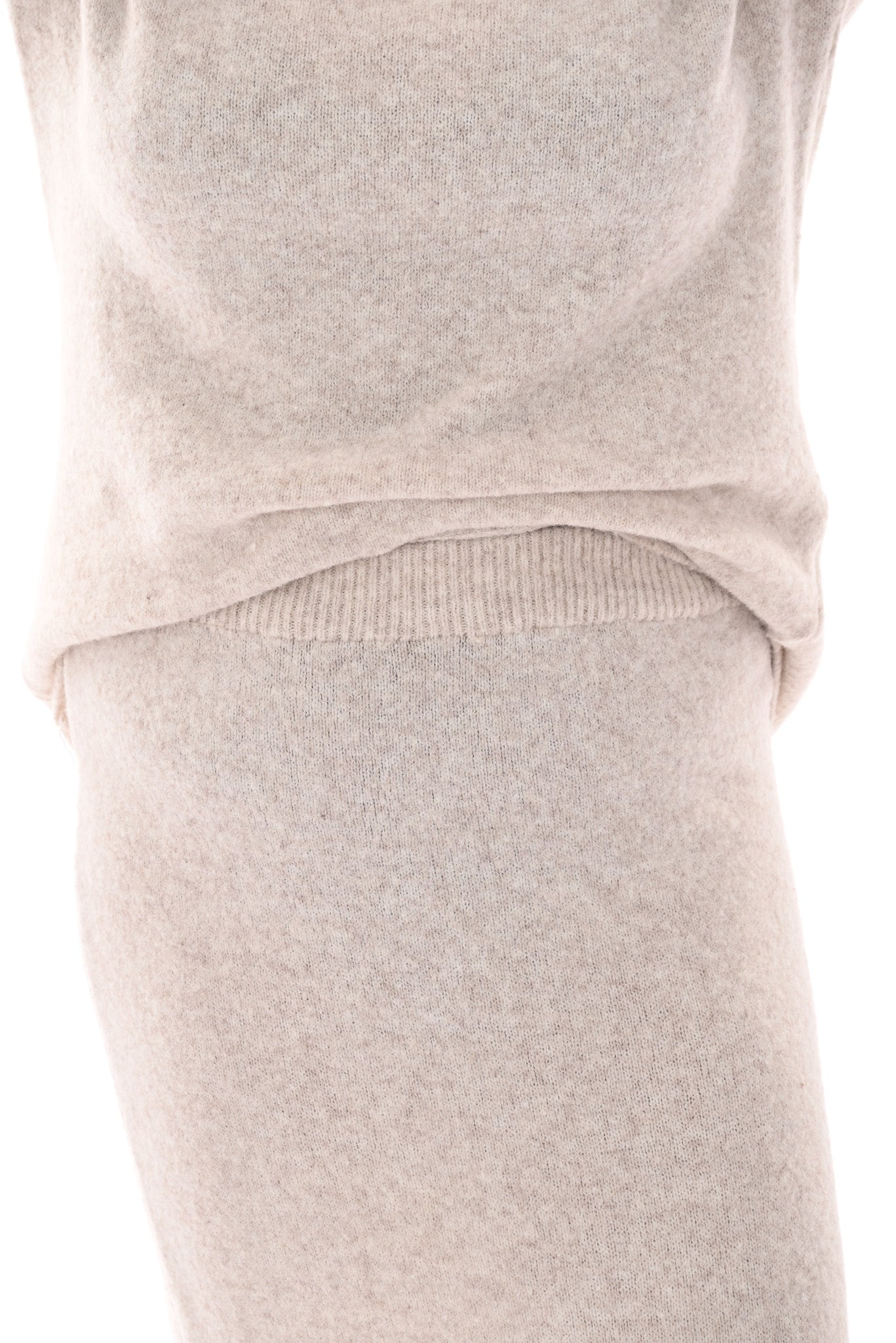 Gebreid set coltrui met rok beige