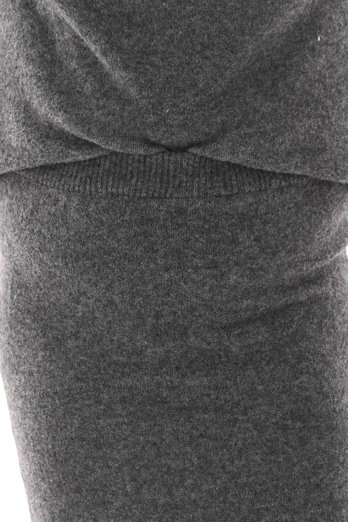 Gebreid set coltrui met rok grijs