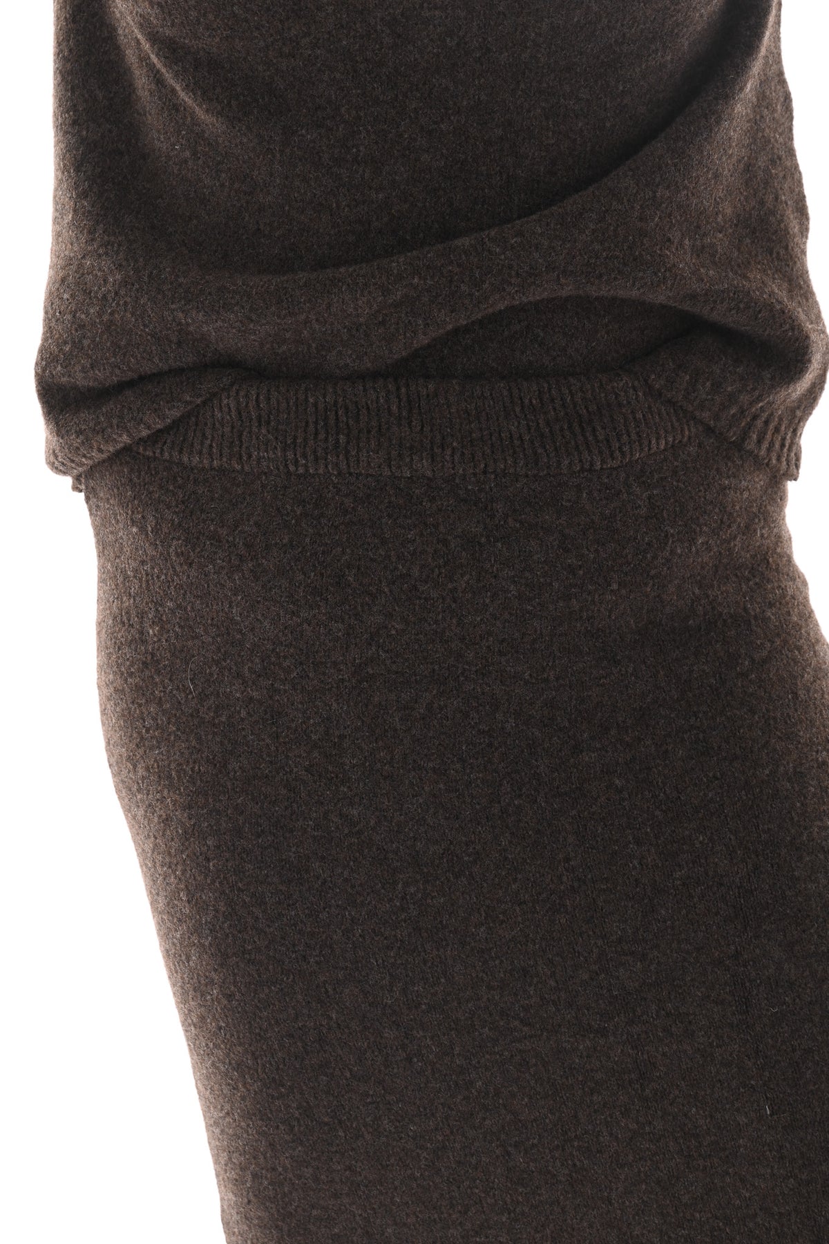 Gebreid set coltrui met rok donkerbruin