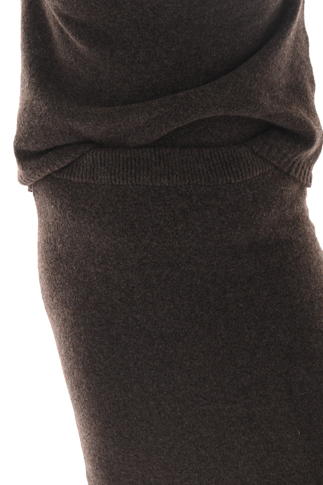 Gebreid set coltrui met rok donkerbruin