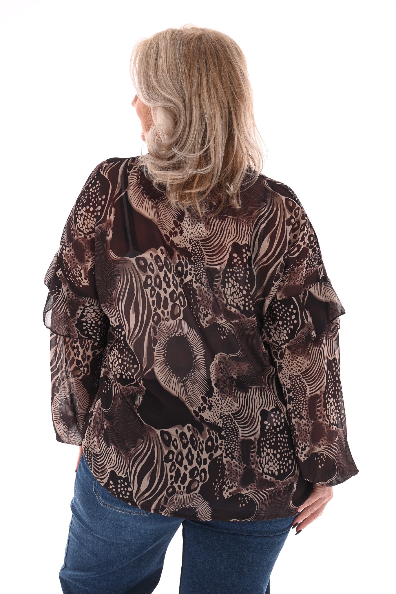 Doorknoop blouse mixed dierenprints donkerbruin