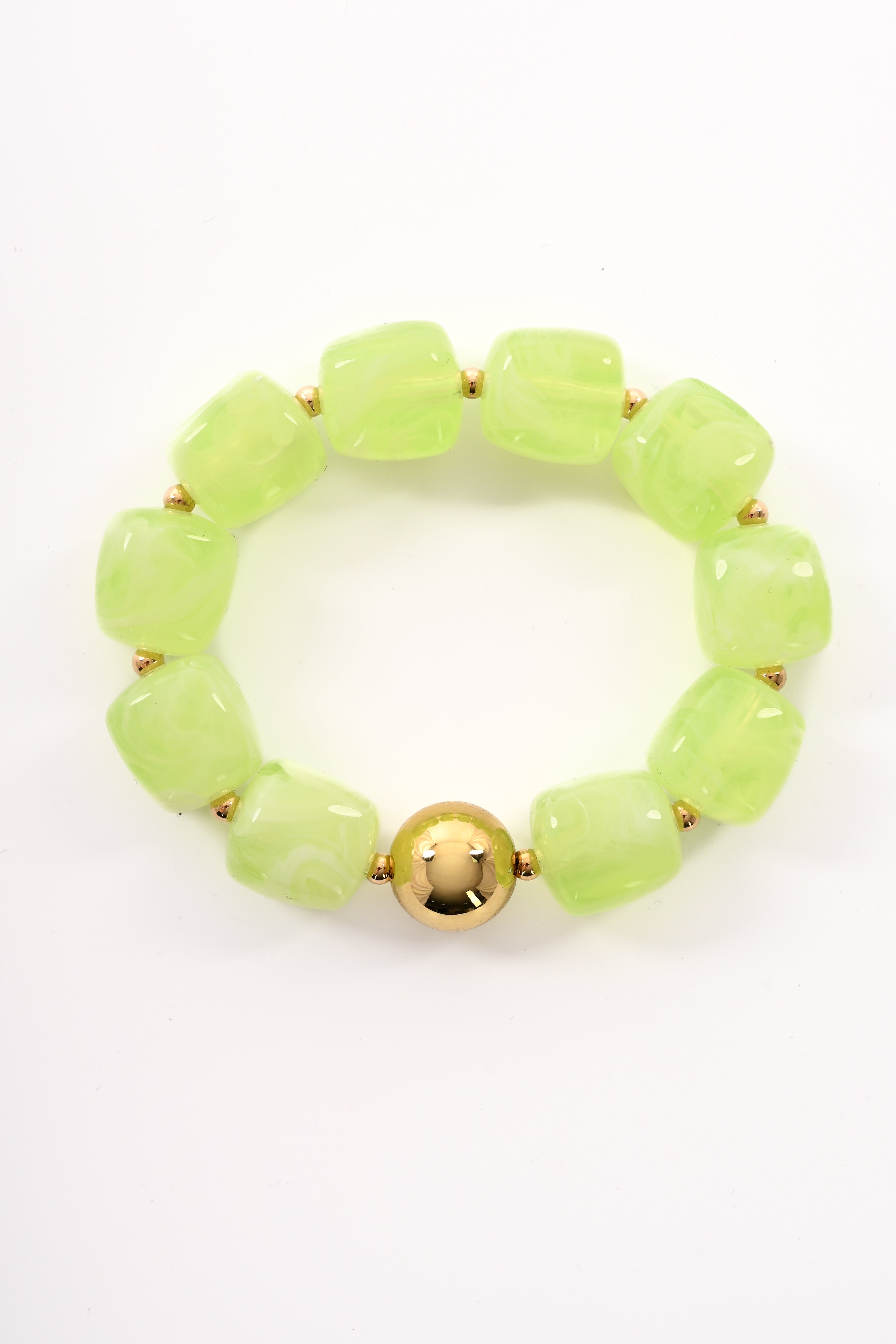 Armband vierkante kralen lichtgroen