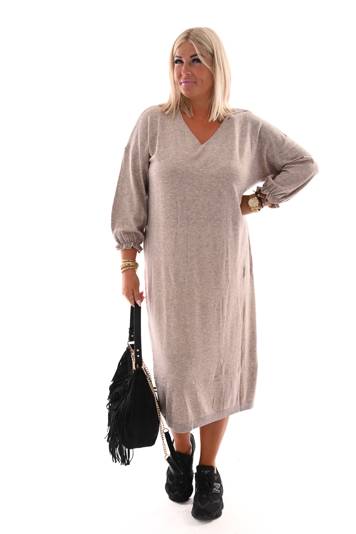 Lange jurk v-hals en elastieken mouwen camel