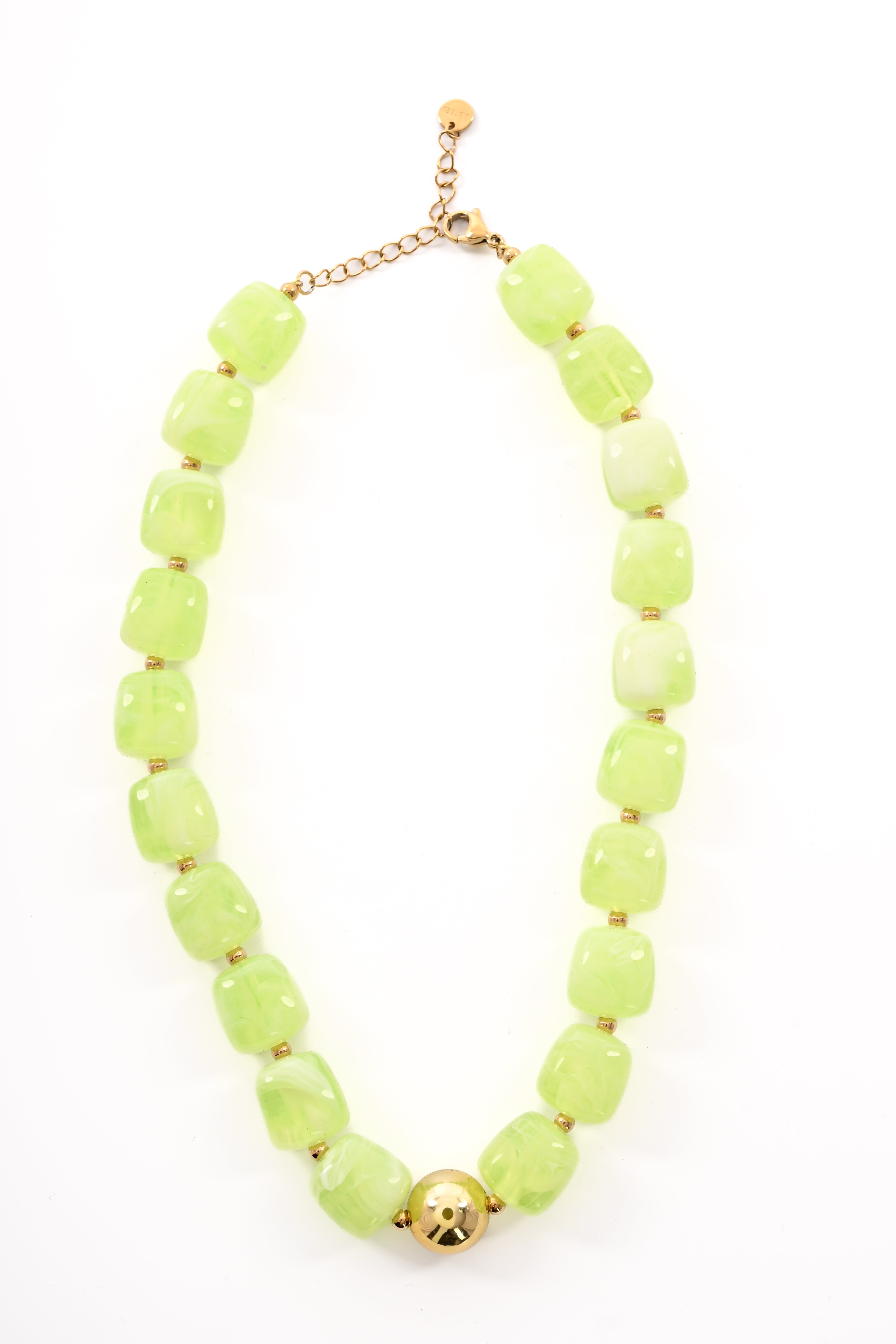 Ketting grote vierkante kralen lichtgroen