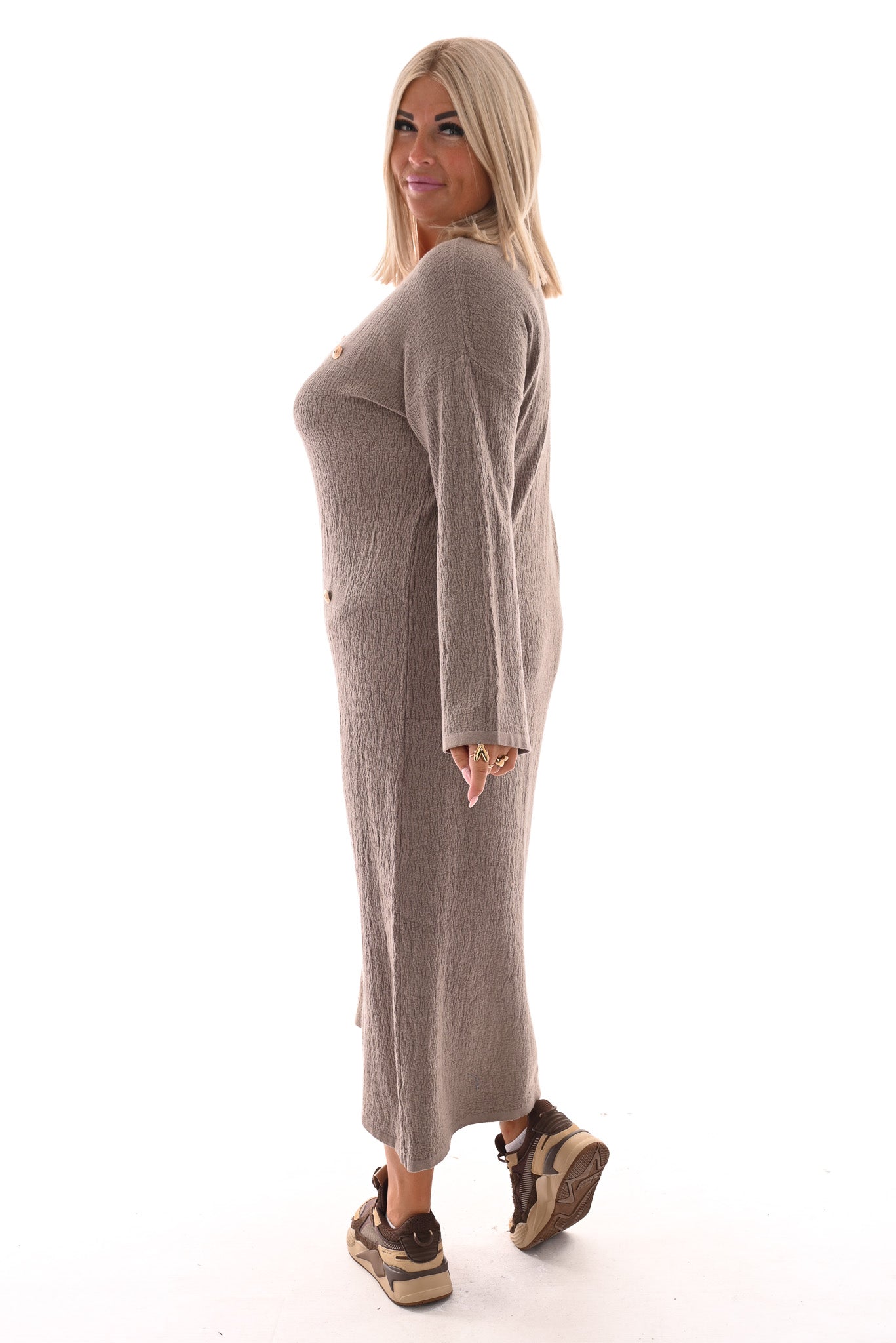 Lange jurk met knopen taupe