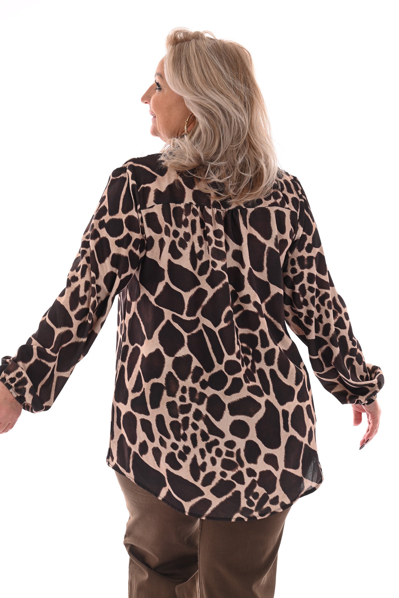Blouse met strik print giraffe donkerbruin