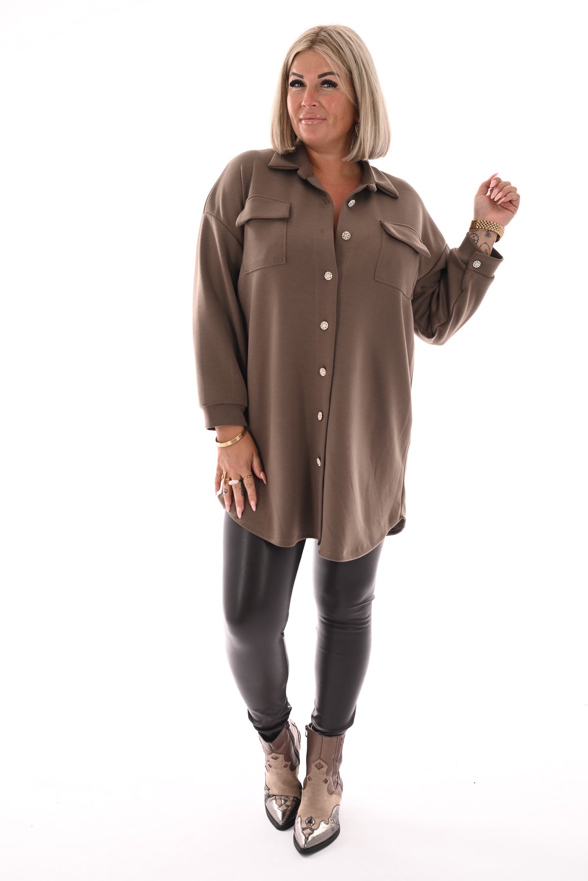 Half lange doorknoop blouse uni taupe