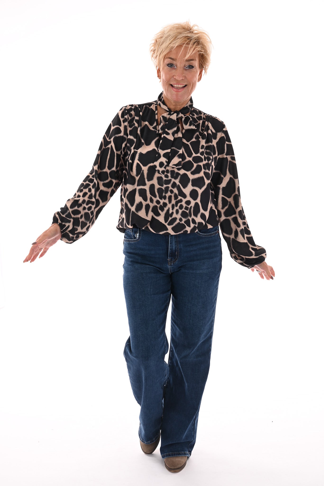 Blouse met strik print giraffe zwart