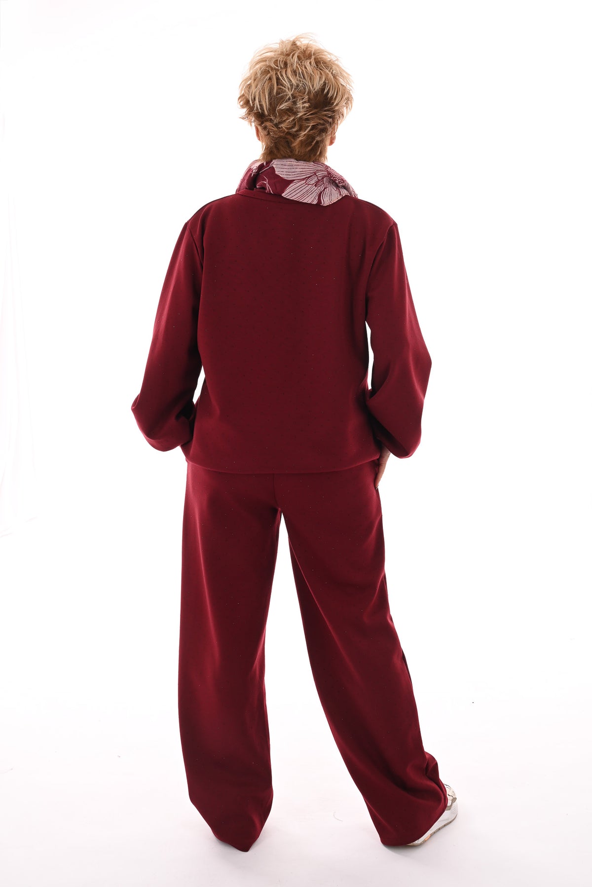 Tweedelig pak v-hals met strass bordeaux