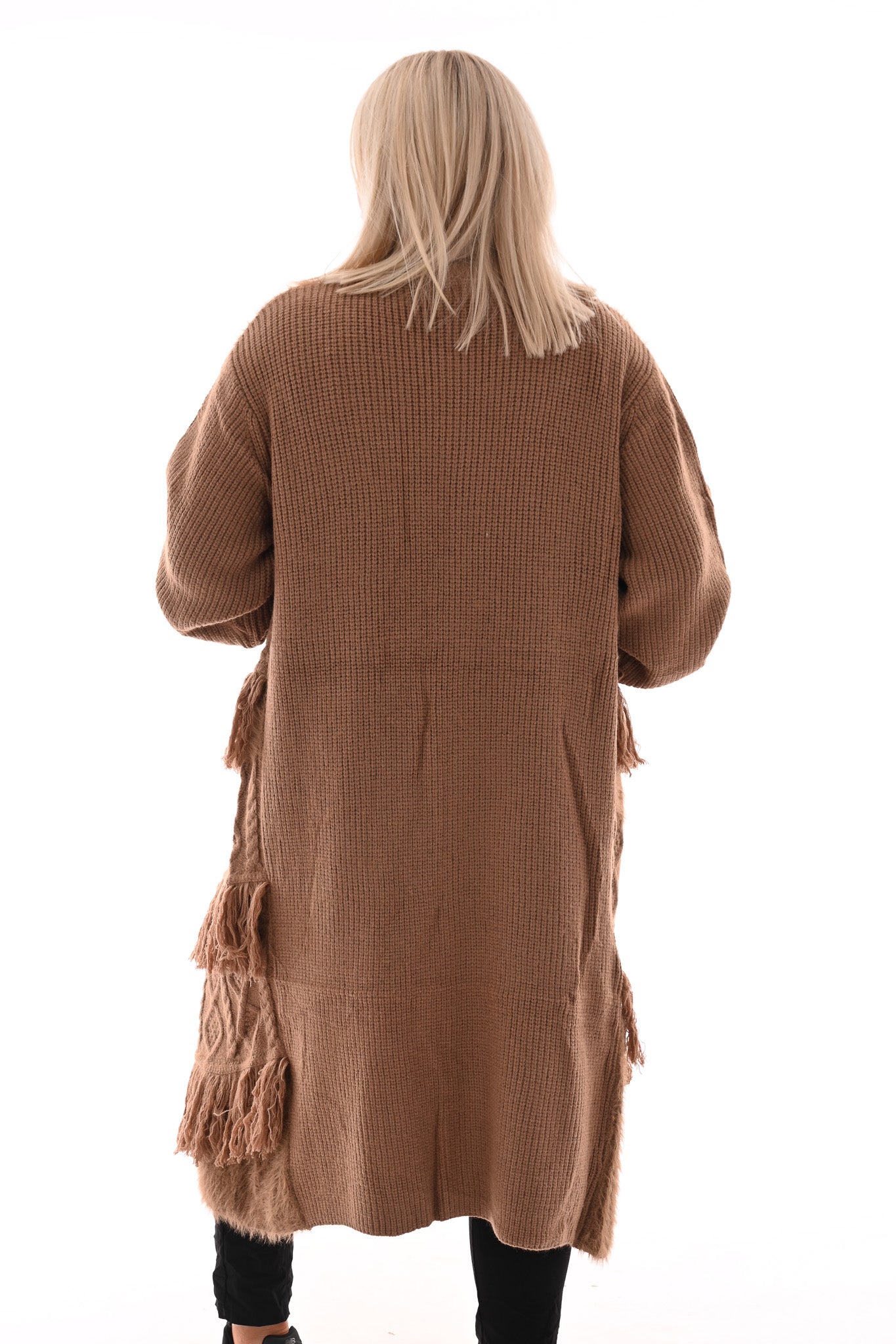 Gebreid lang vest kabel en franjes camel
