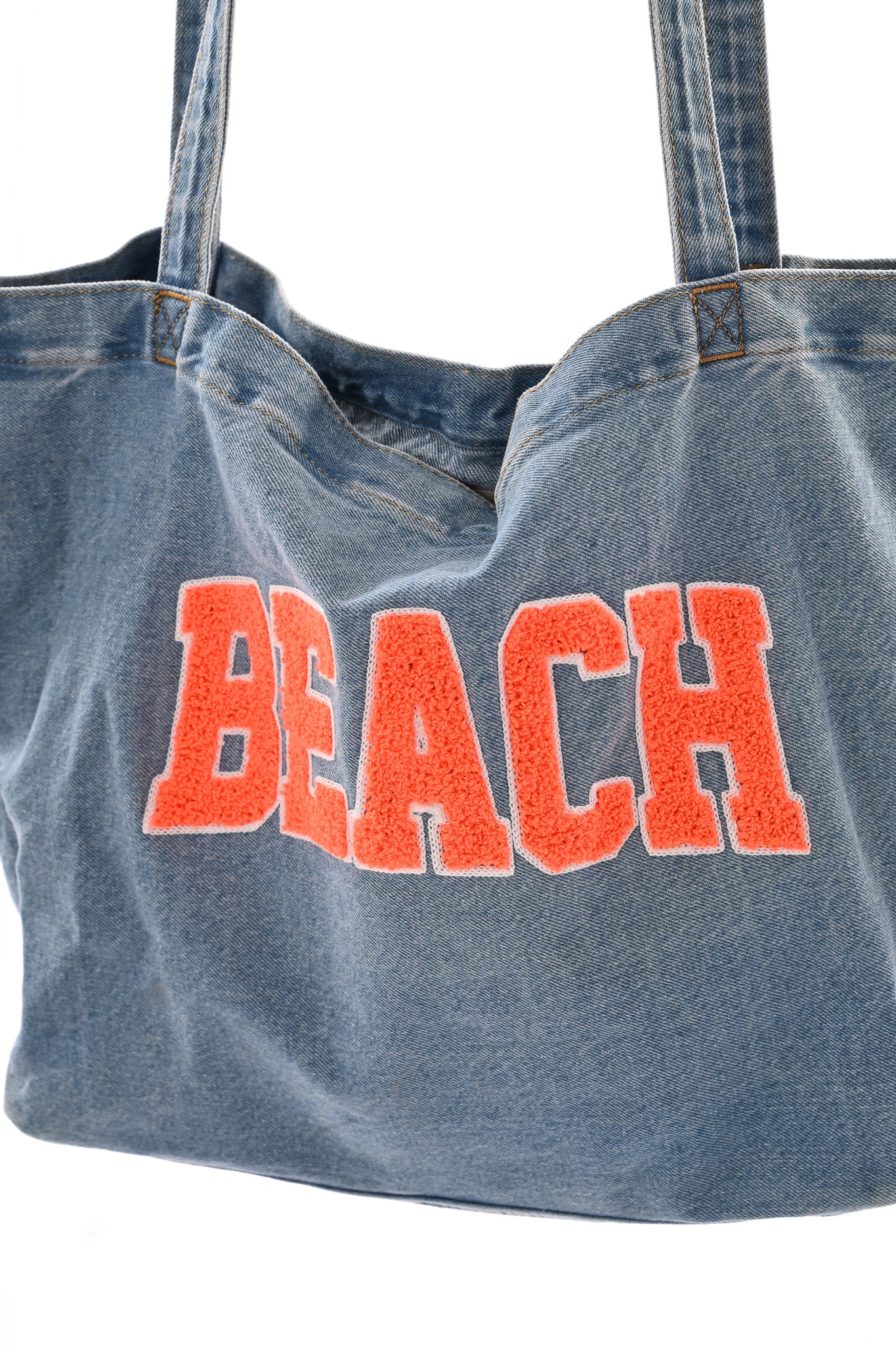 Jeanstas beach feloranje