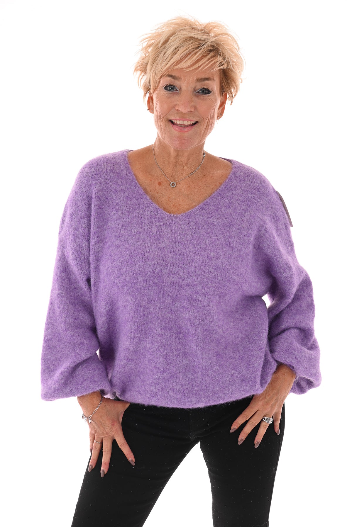 Fijn gebreide basic trui v-hals lila