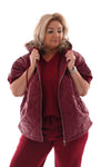 Korte bodywarmer met capuchon rood