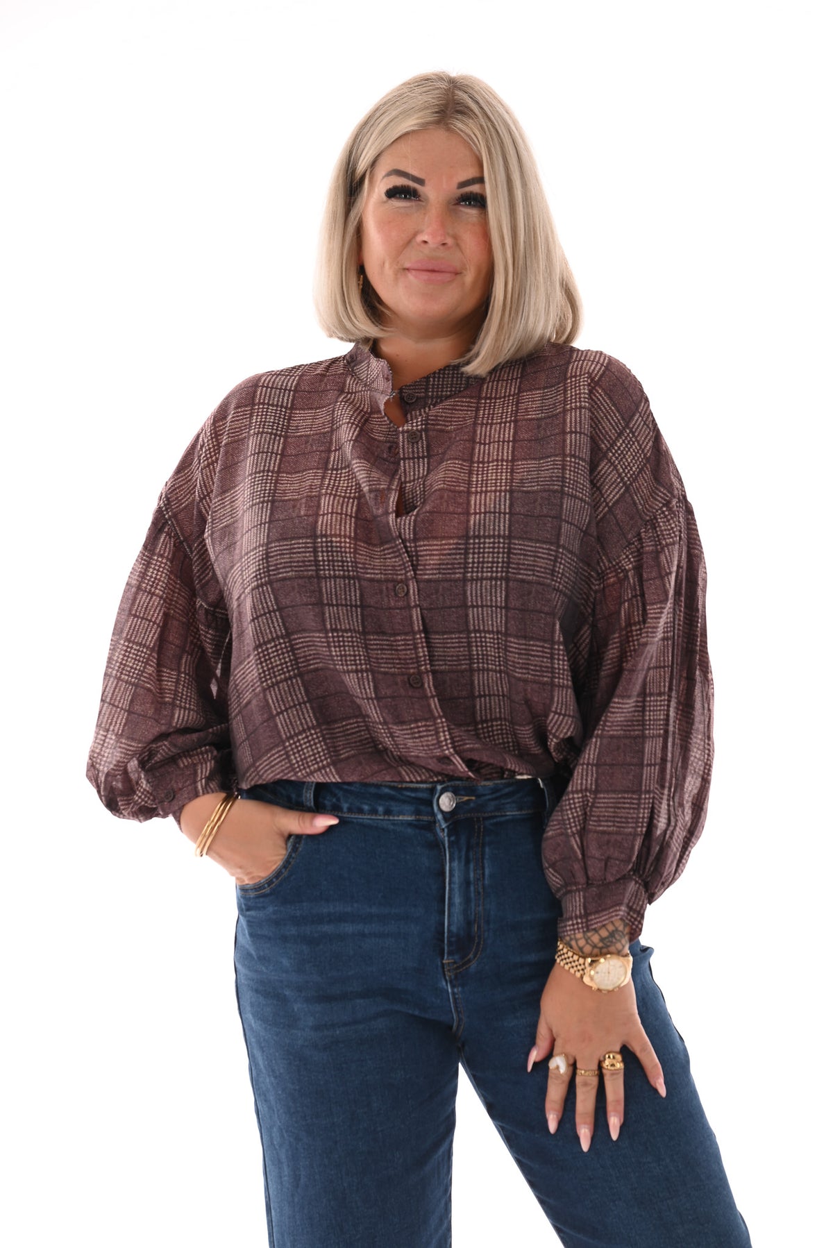 Doorknoop blouse ruit aubergine