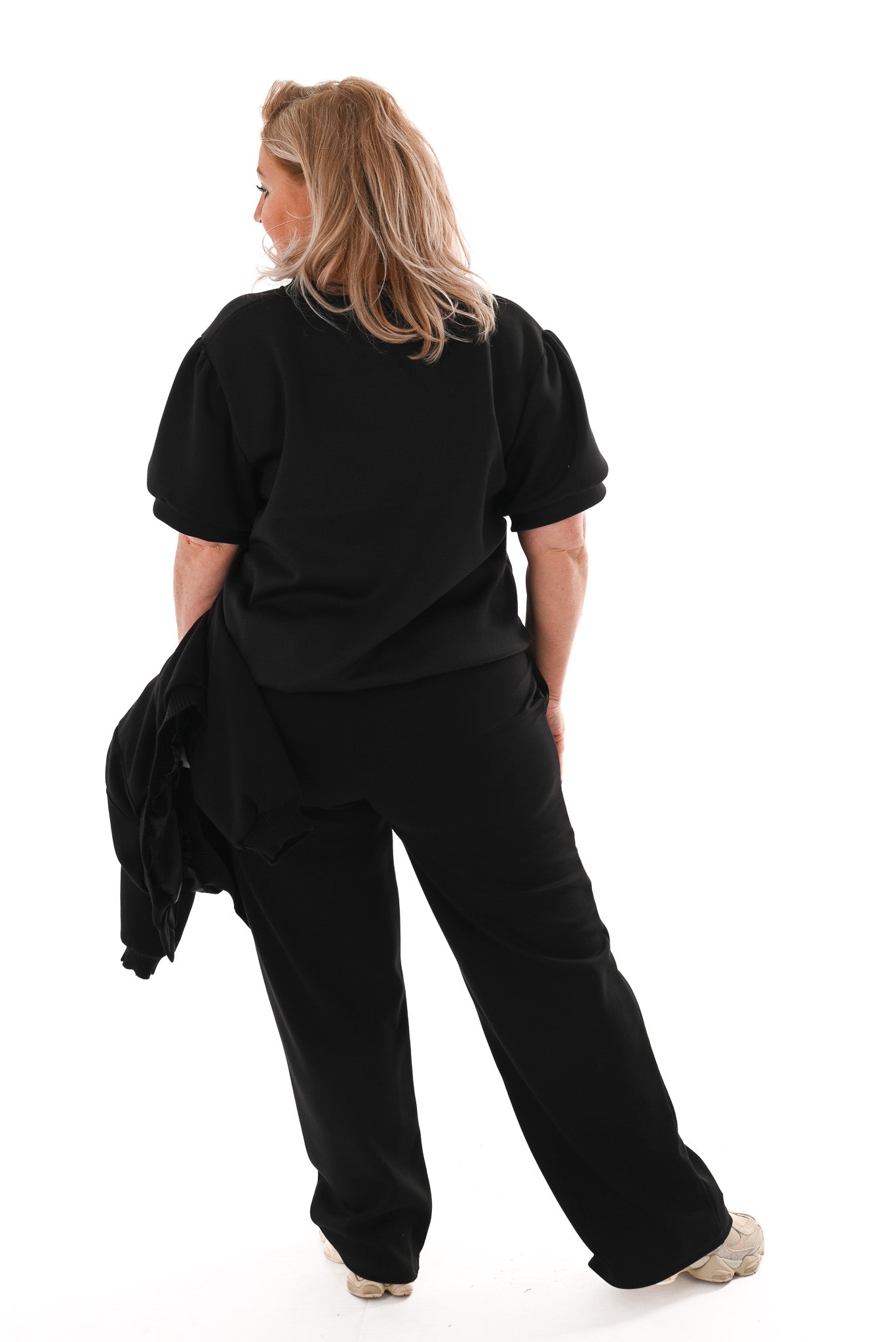 Tweedelig jogging set v-hals met boord uni zwart