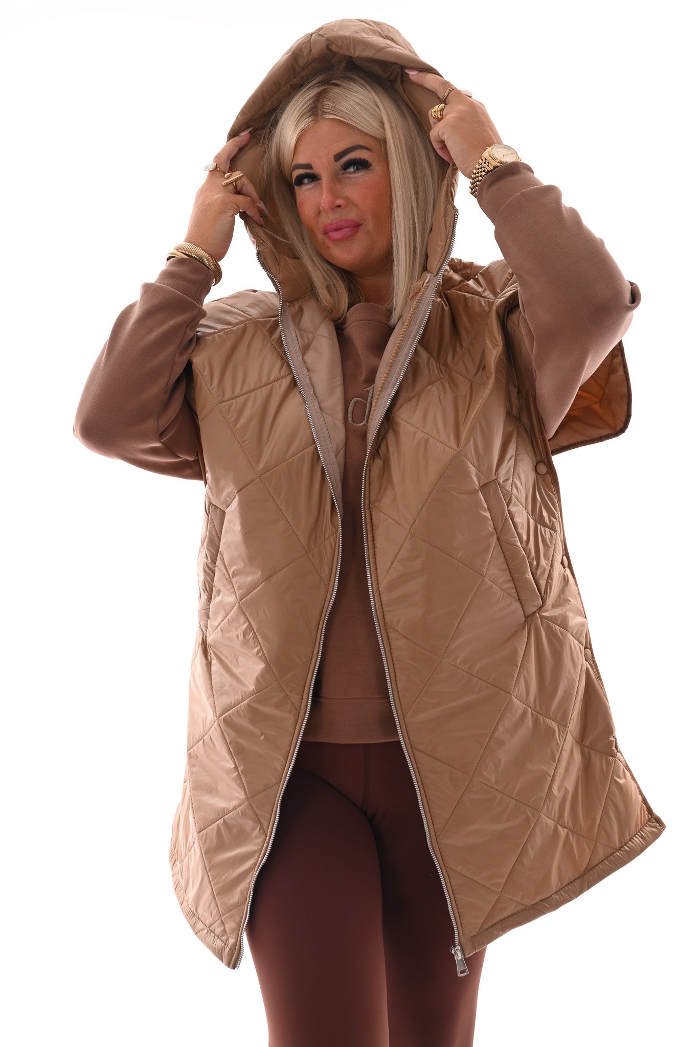 Lange bodywarmer met capuchon camel